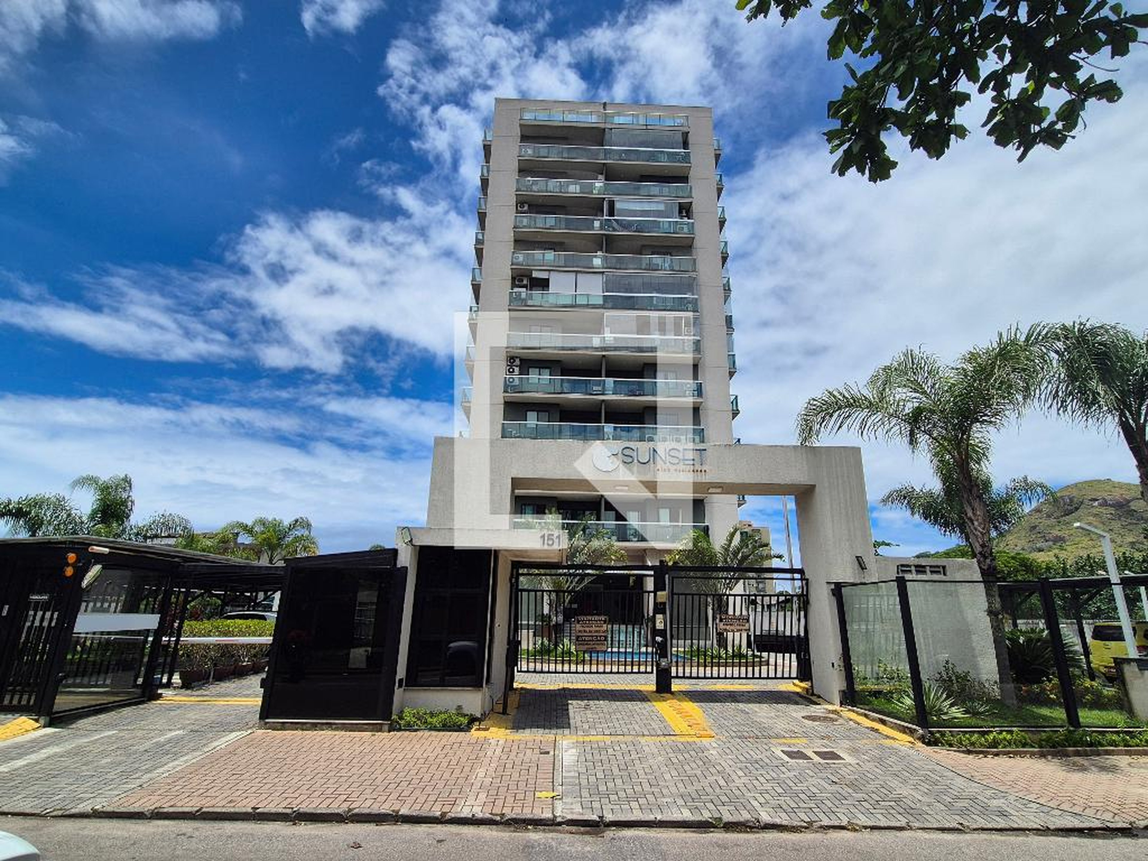 Fachada do Prédio Condomínio Sunset