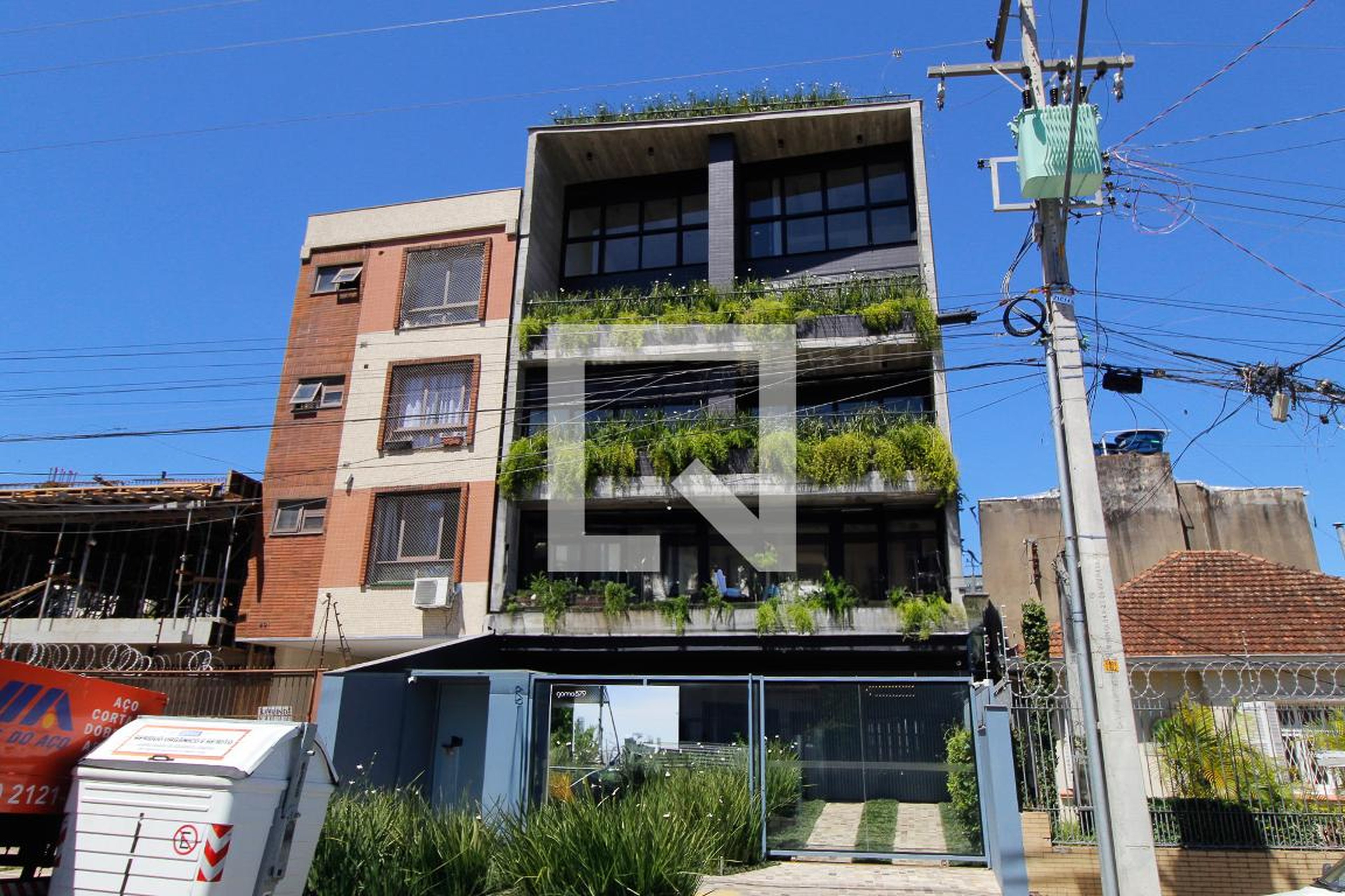 Fachada Condomínio em Rua Vasco da Gama, 879