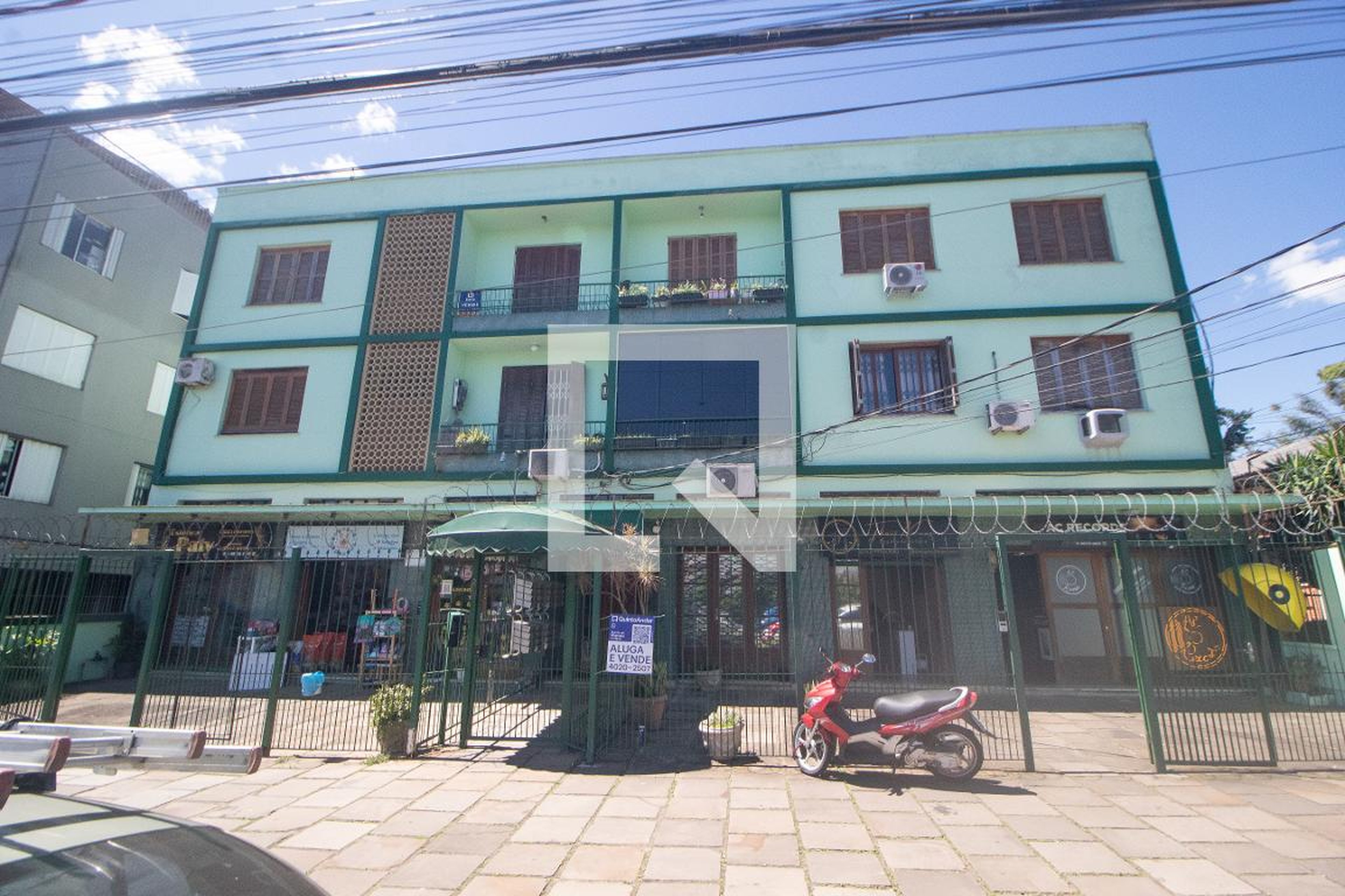 Fachada Condomínio em Avenida Clemenciano Barnasque, 82