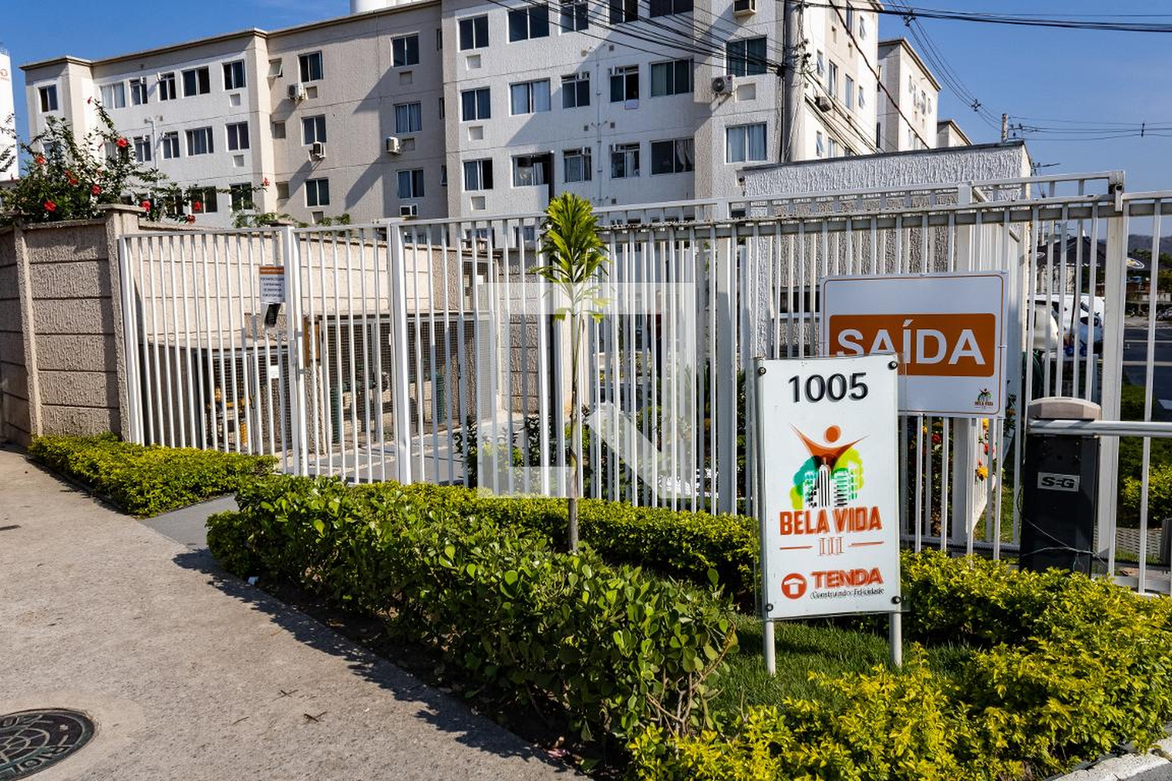 Fachada do Condomínio Condomínio BELA VIDA 3