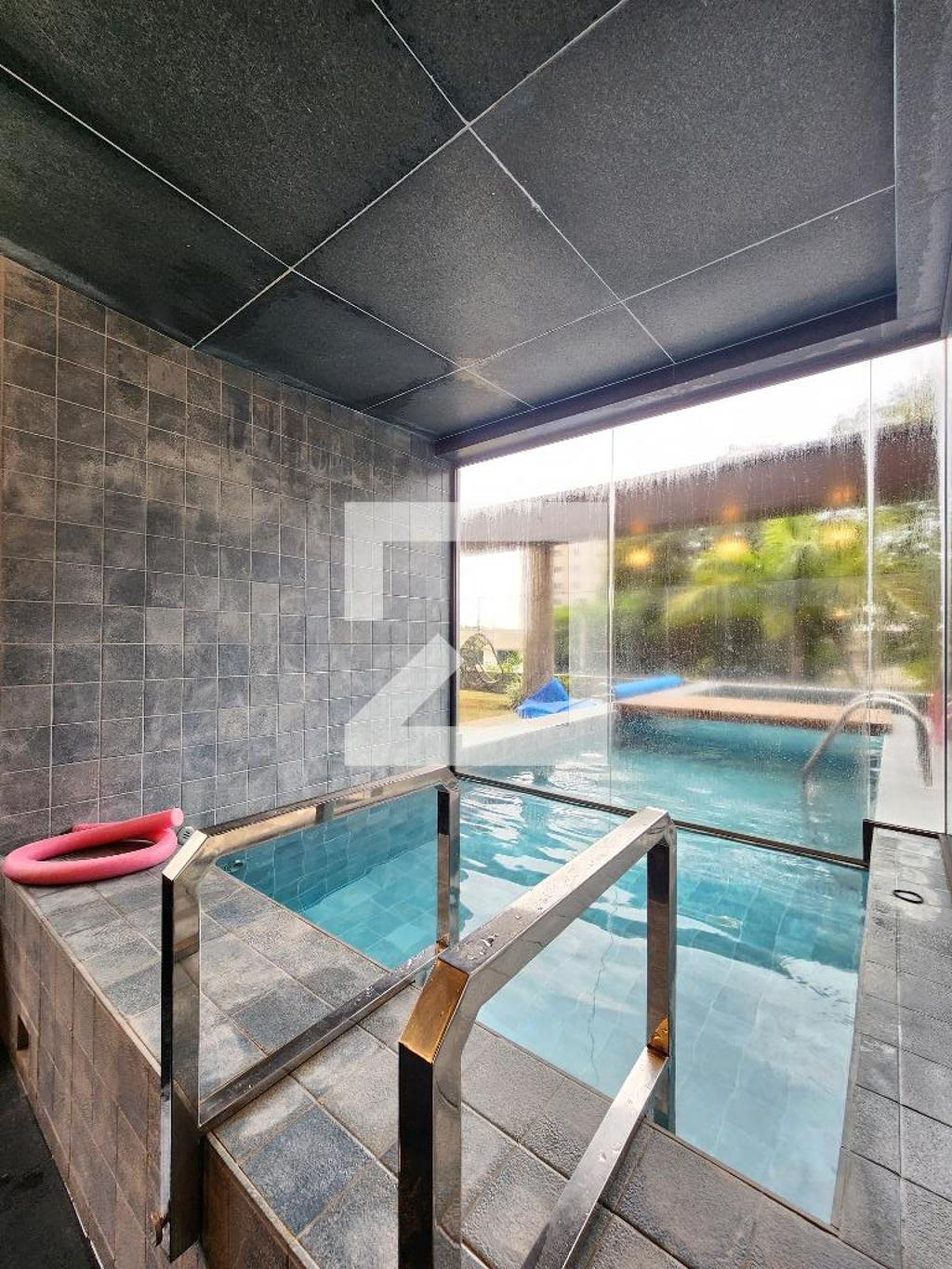 Piscina - ISIS BAX
