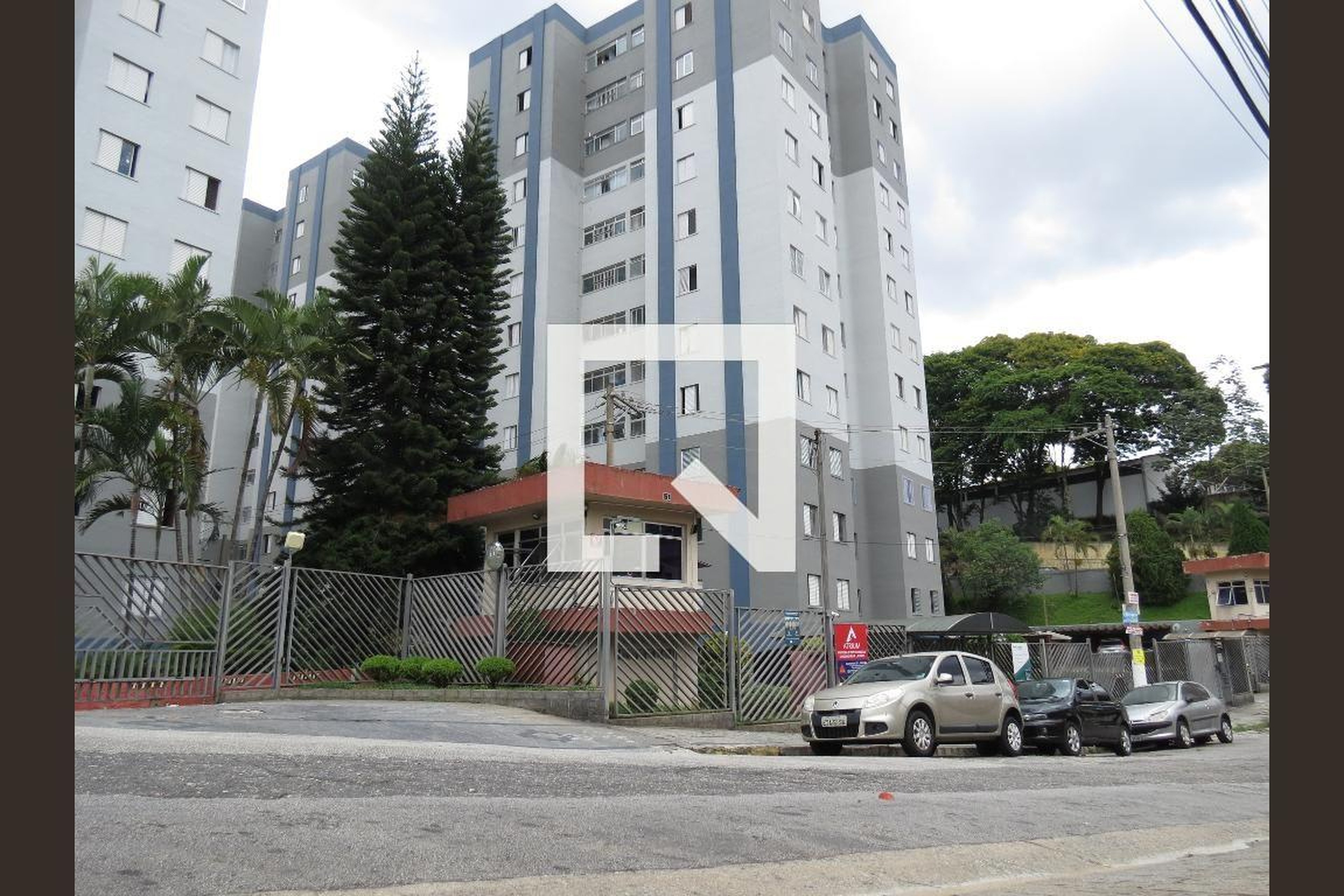 Fachada Condomínio em Rua Mariúcha, 55