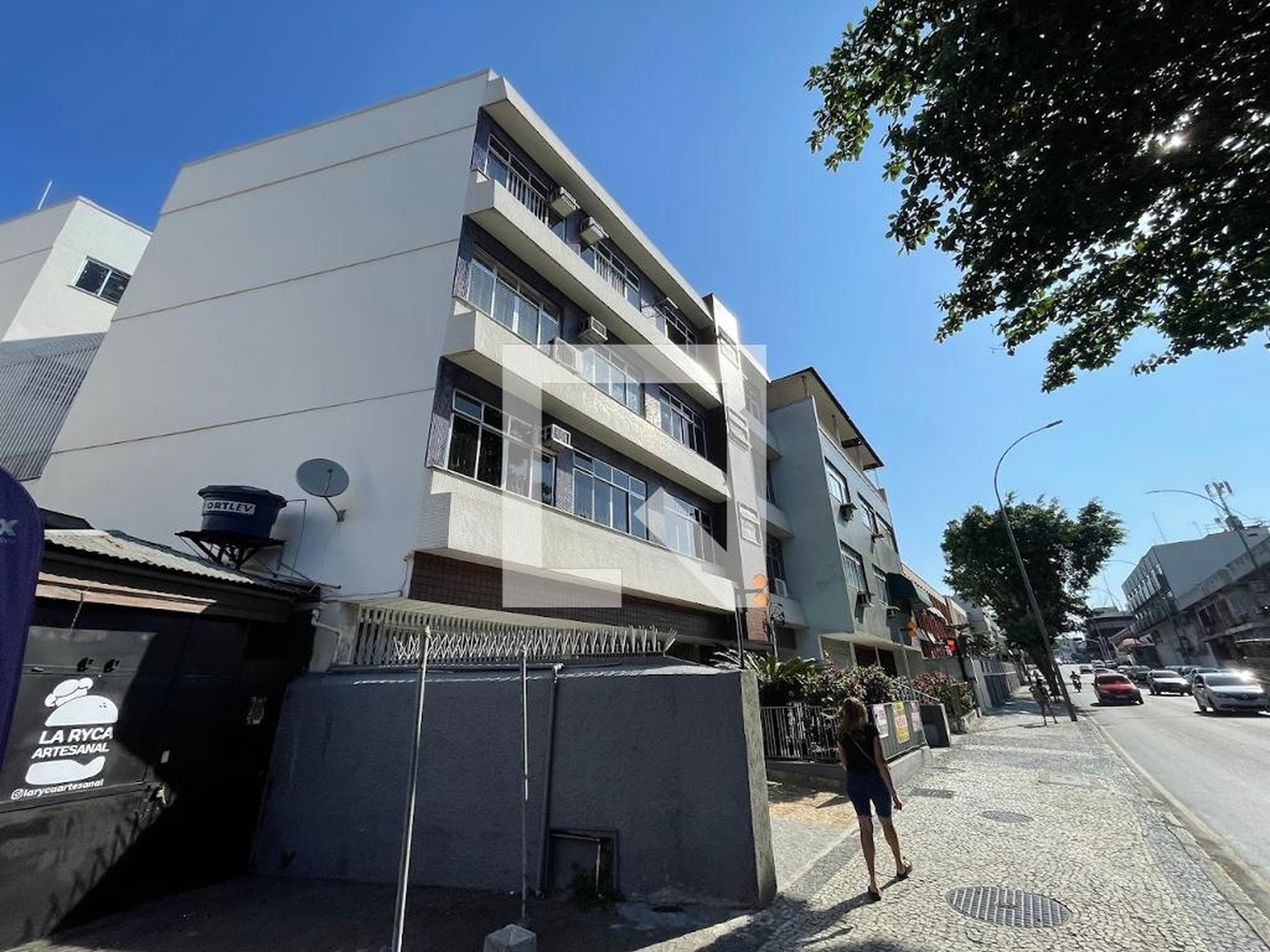 Fachada Condomínio em Rua República Árabe da Síria, 91