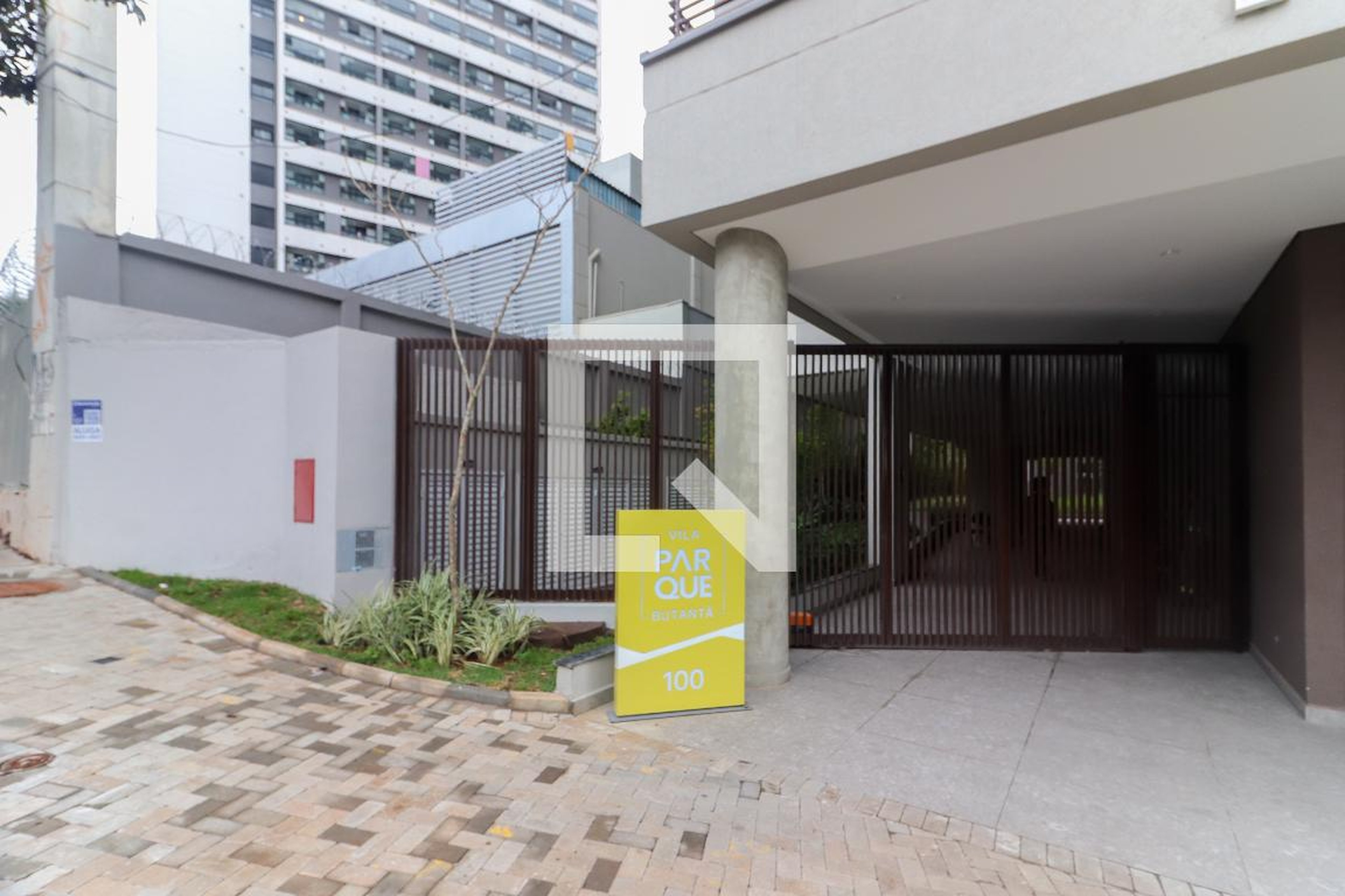 Fachada Condomínio SKYLINE JOCKEY