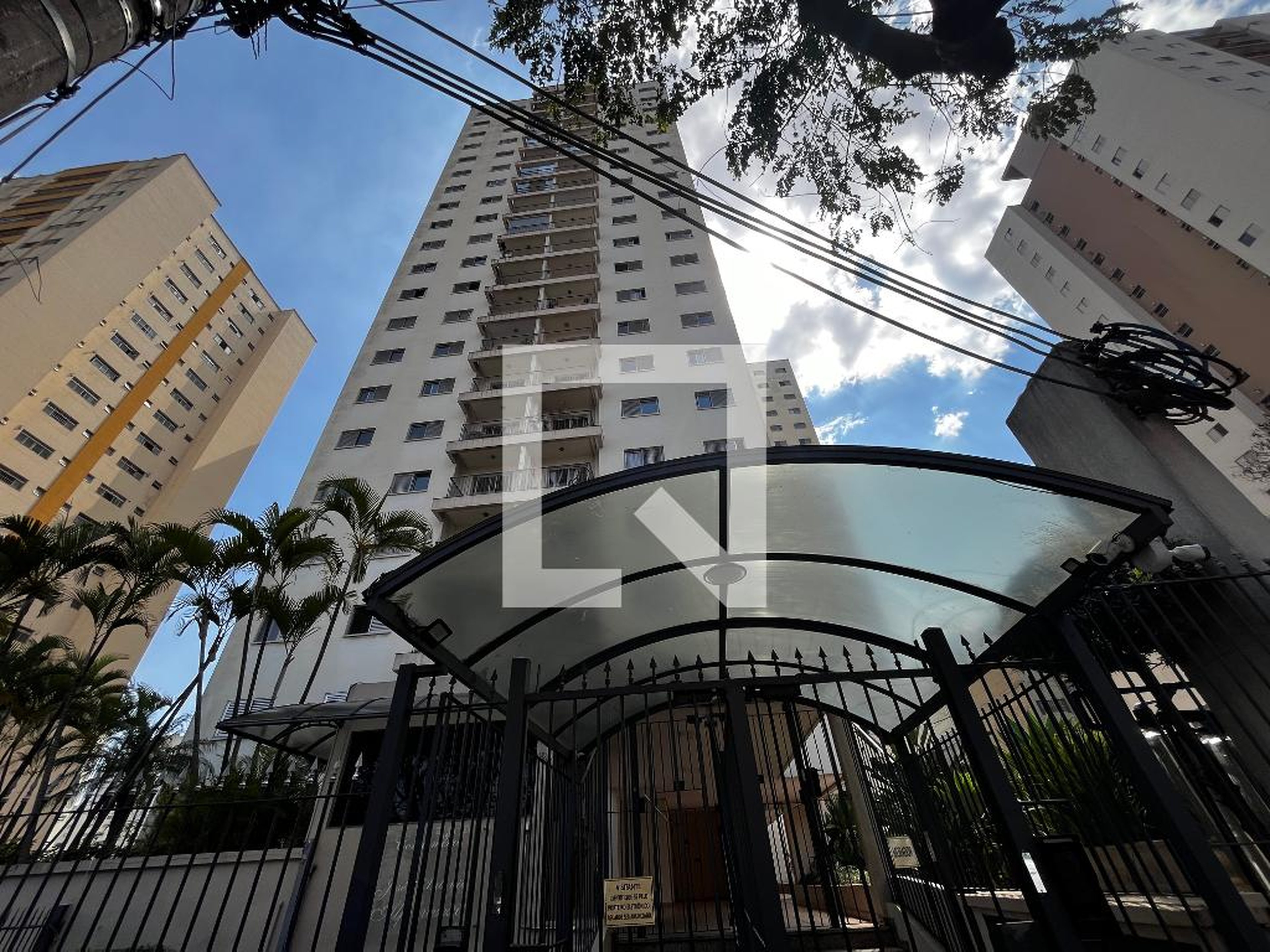 Fachada Condomínio José Antônio Alpiovezza