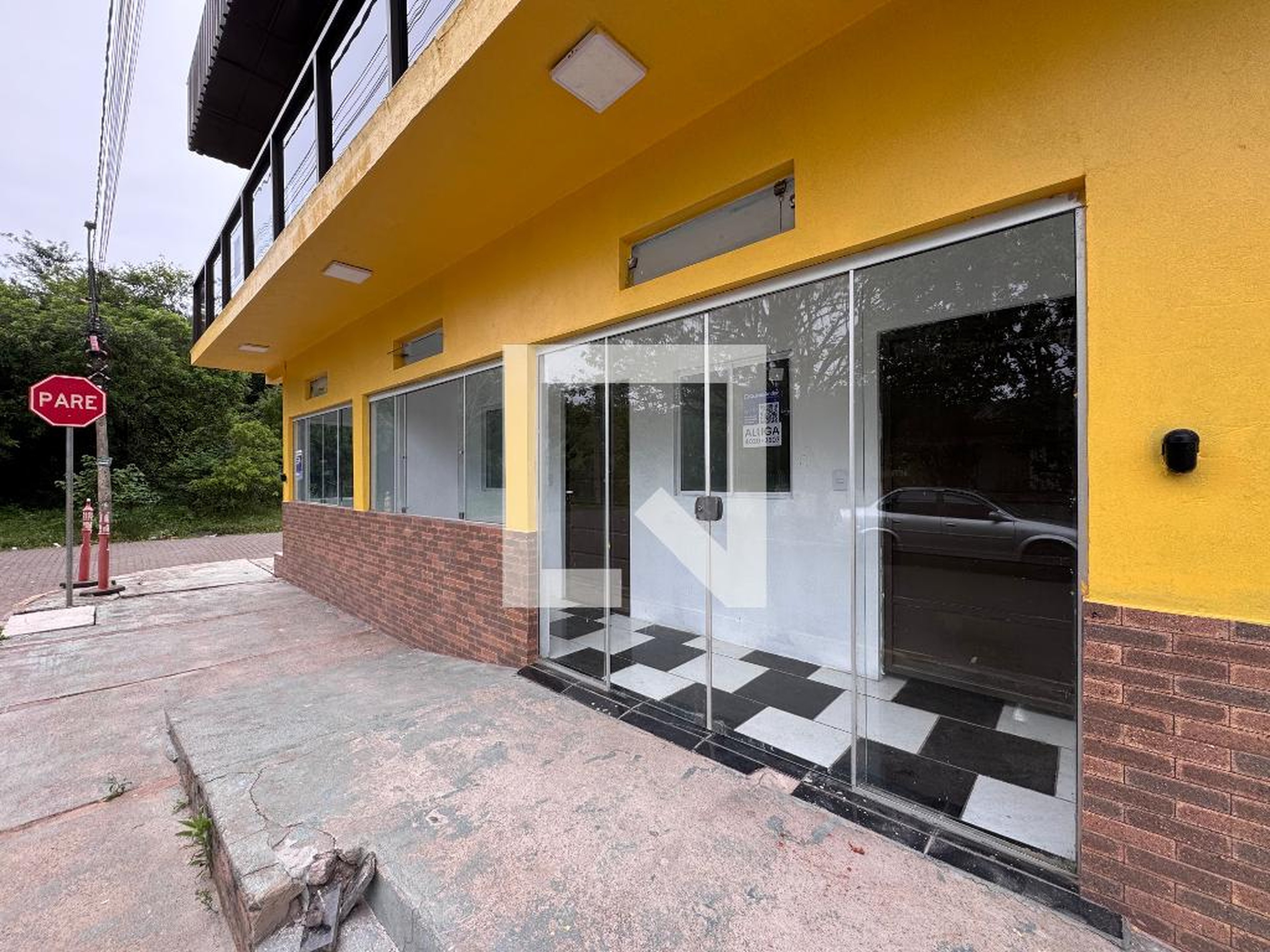 Fachada Condomínio em Rua Campo Bom, 1081