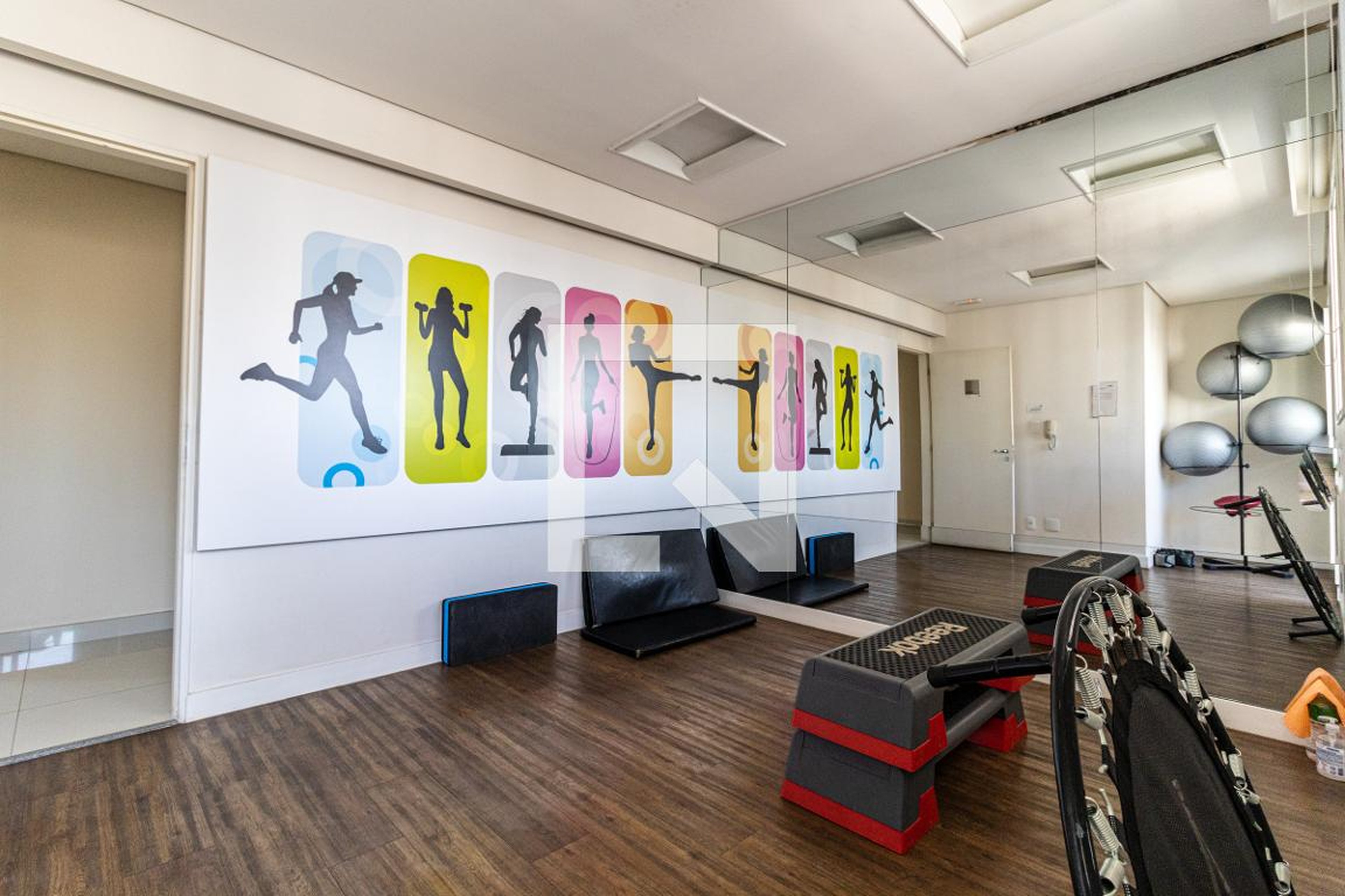 Academia - You Newtown