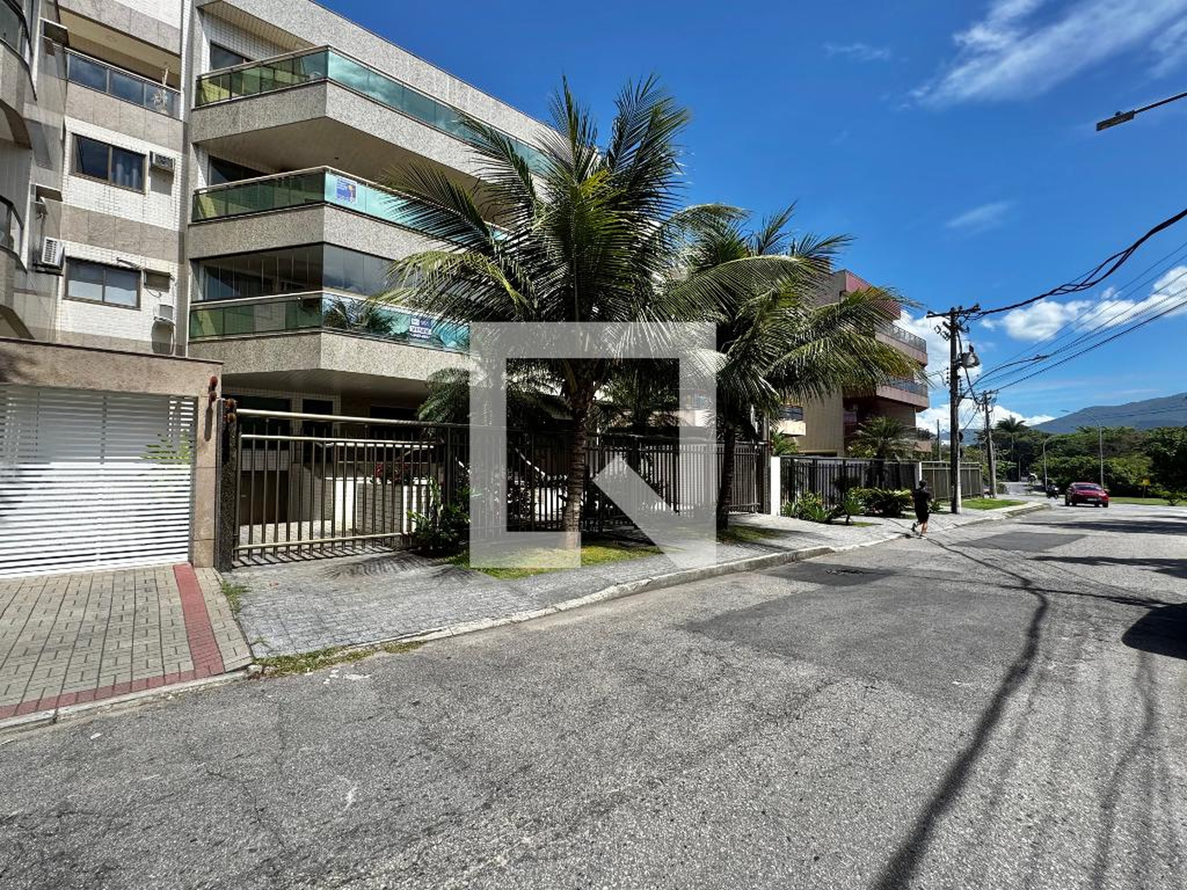 Fachada Condomínio em Rua Acontecências, 135