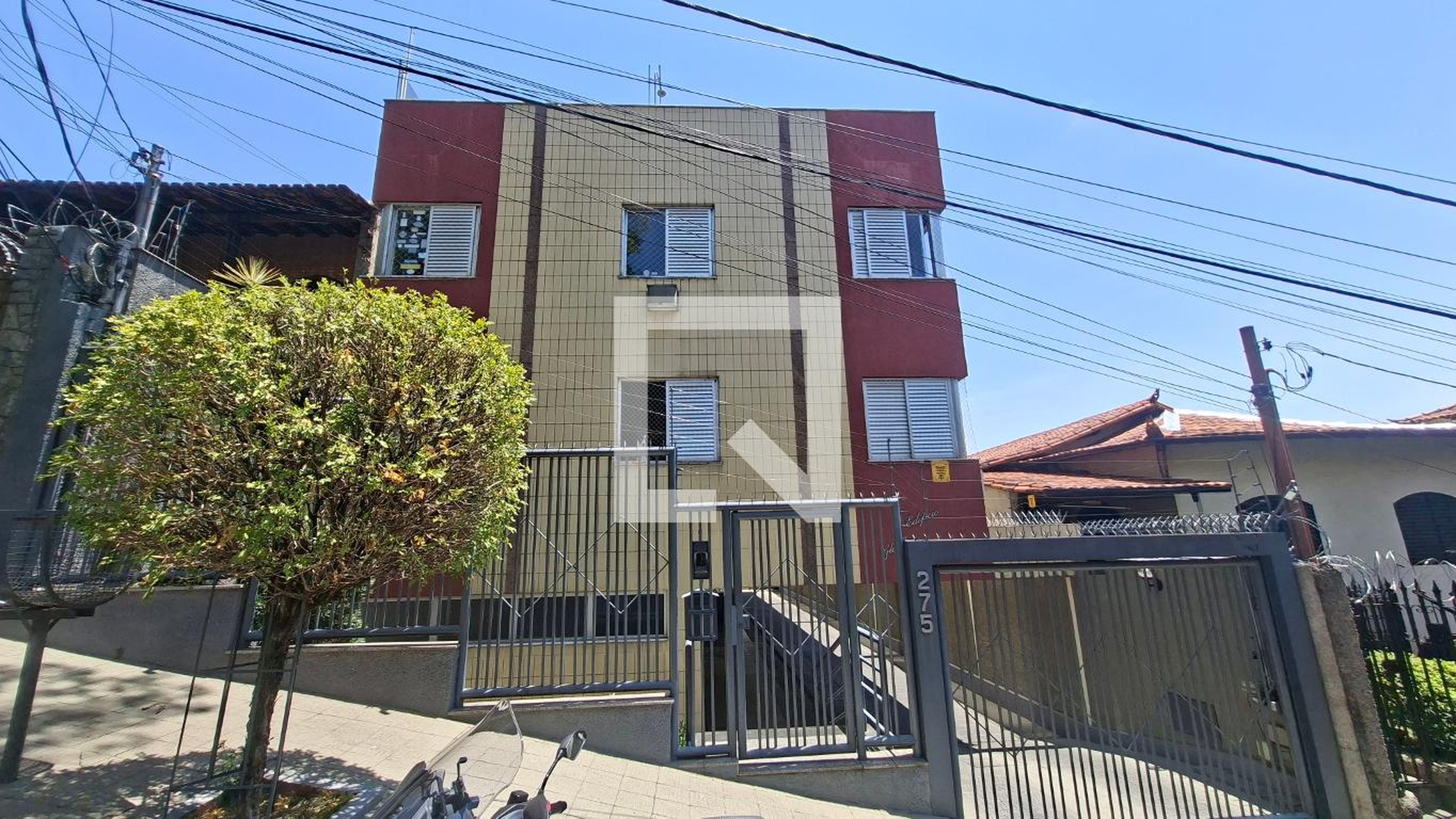 fachada Condomínio em Rua da Coleirinha, 275