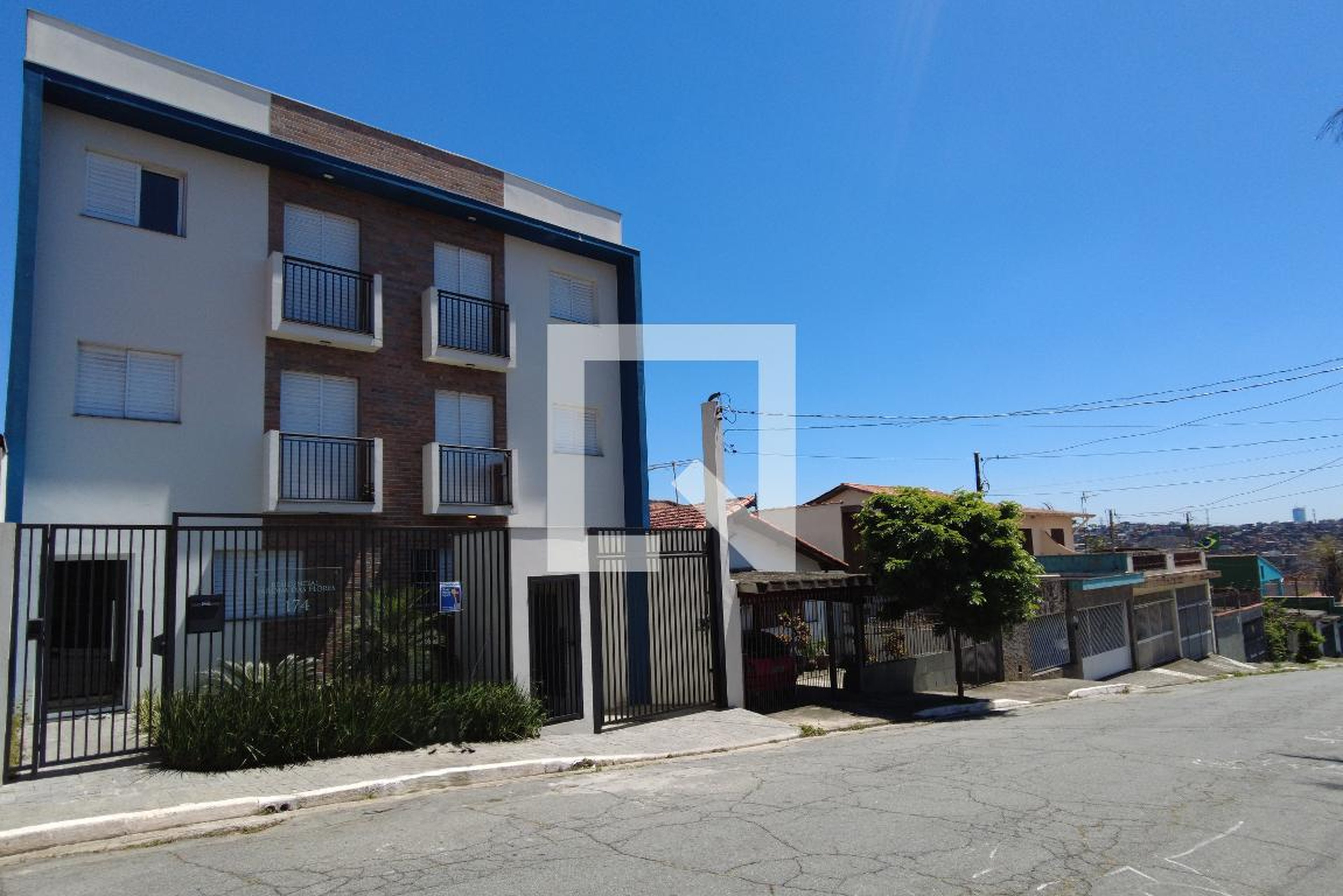 Fachada Condomínio em Rua João Alves de Torres, 174