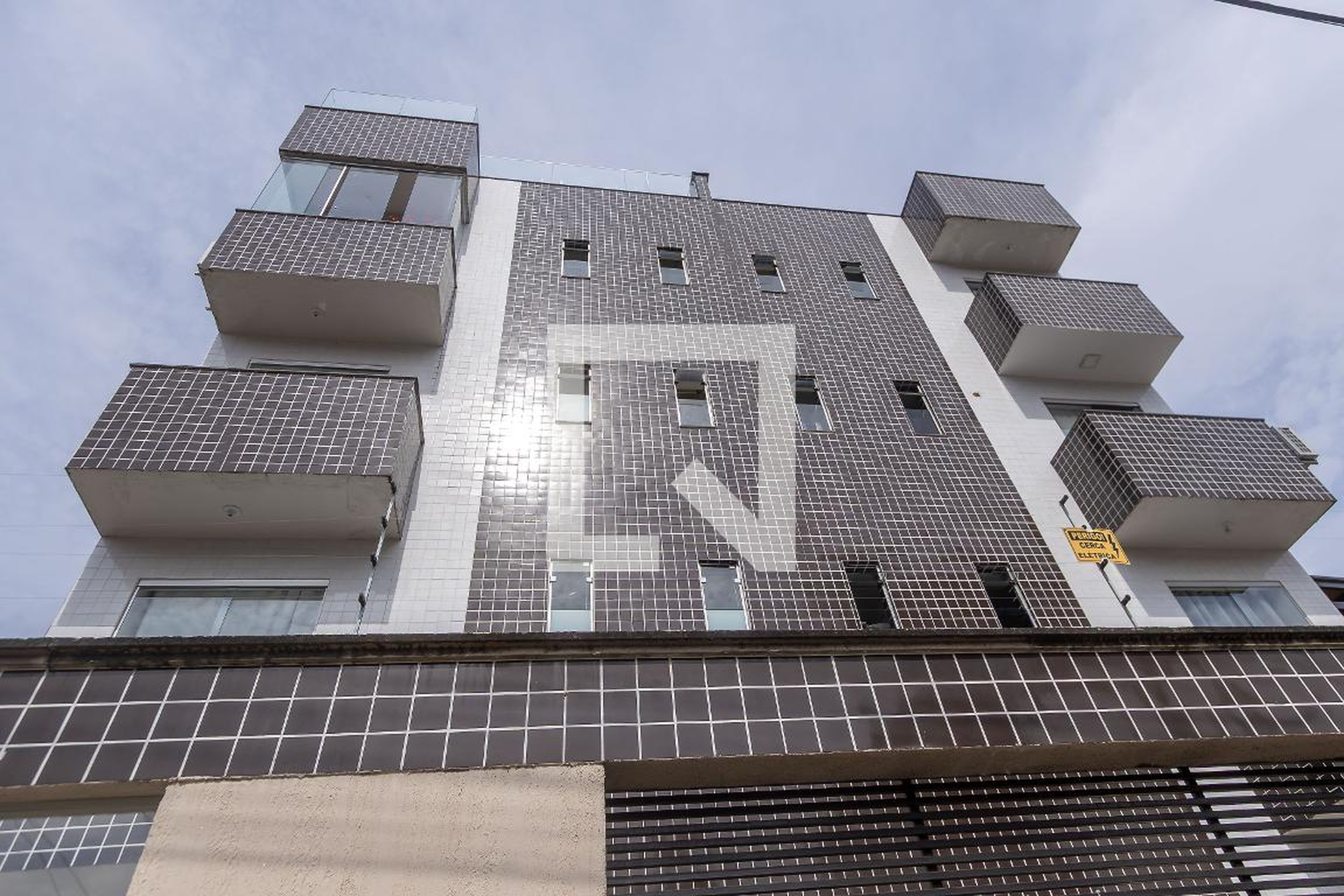 Fachada Condomínio em Rua dos Buritis, 98