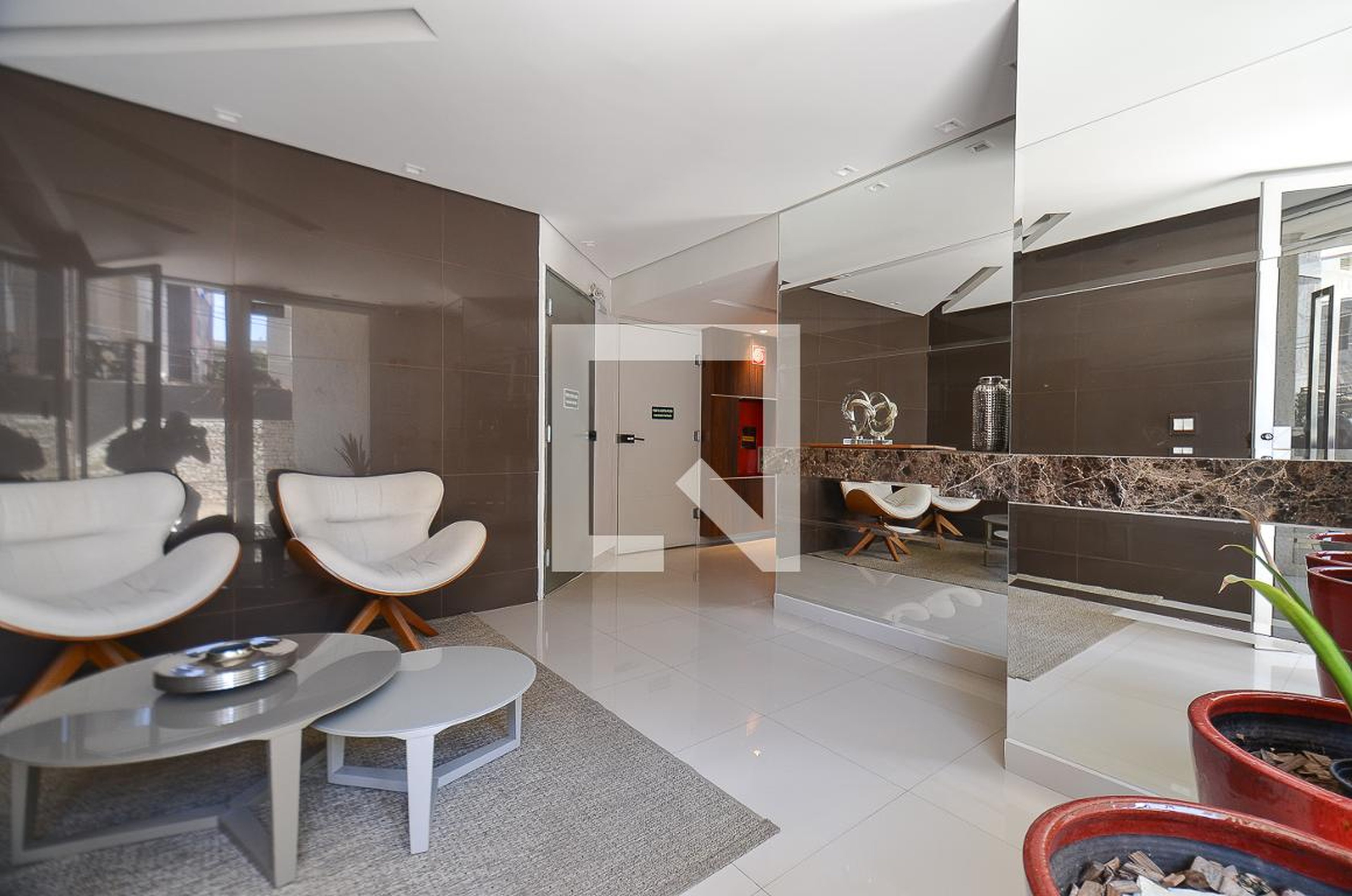 Hall de entrada - Edifício Alfama