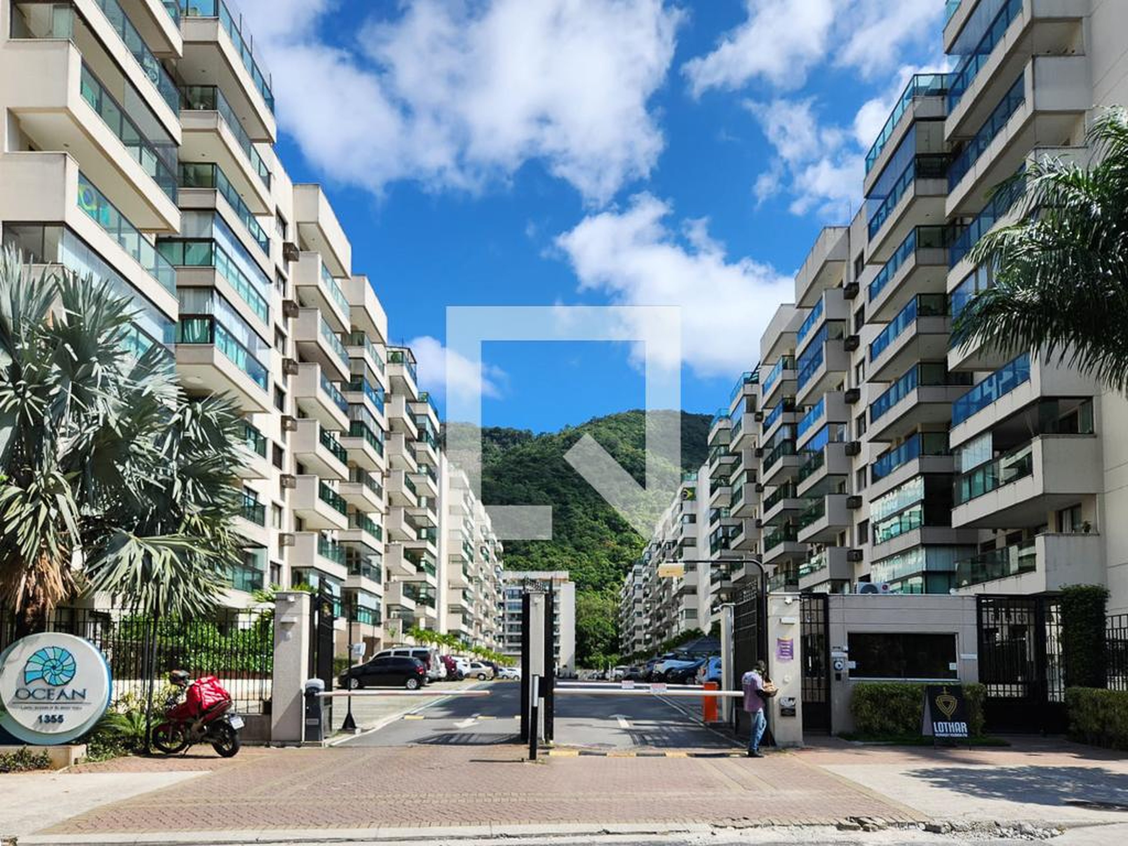 Fachada do Condomínio Condomínio Ocean Pontal Residence