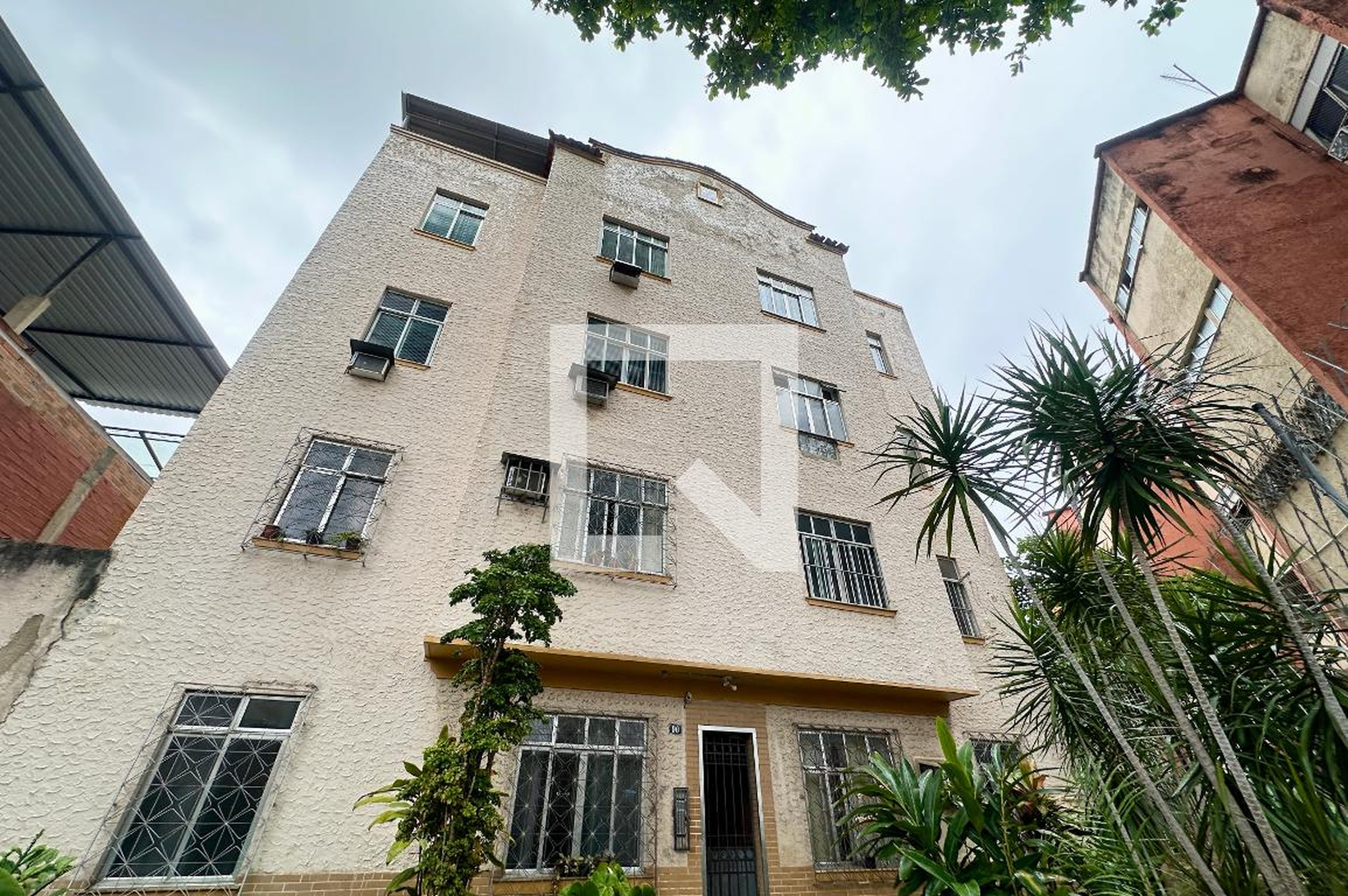 Fachada Condomínio em Rua Doutor Agra, 90