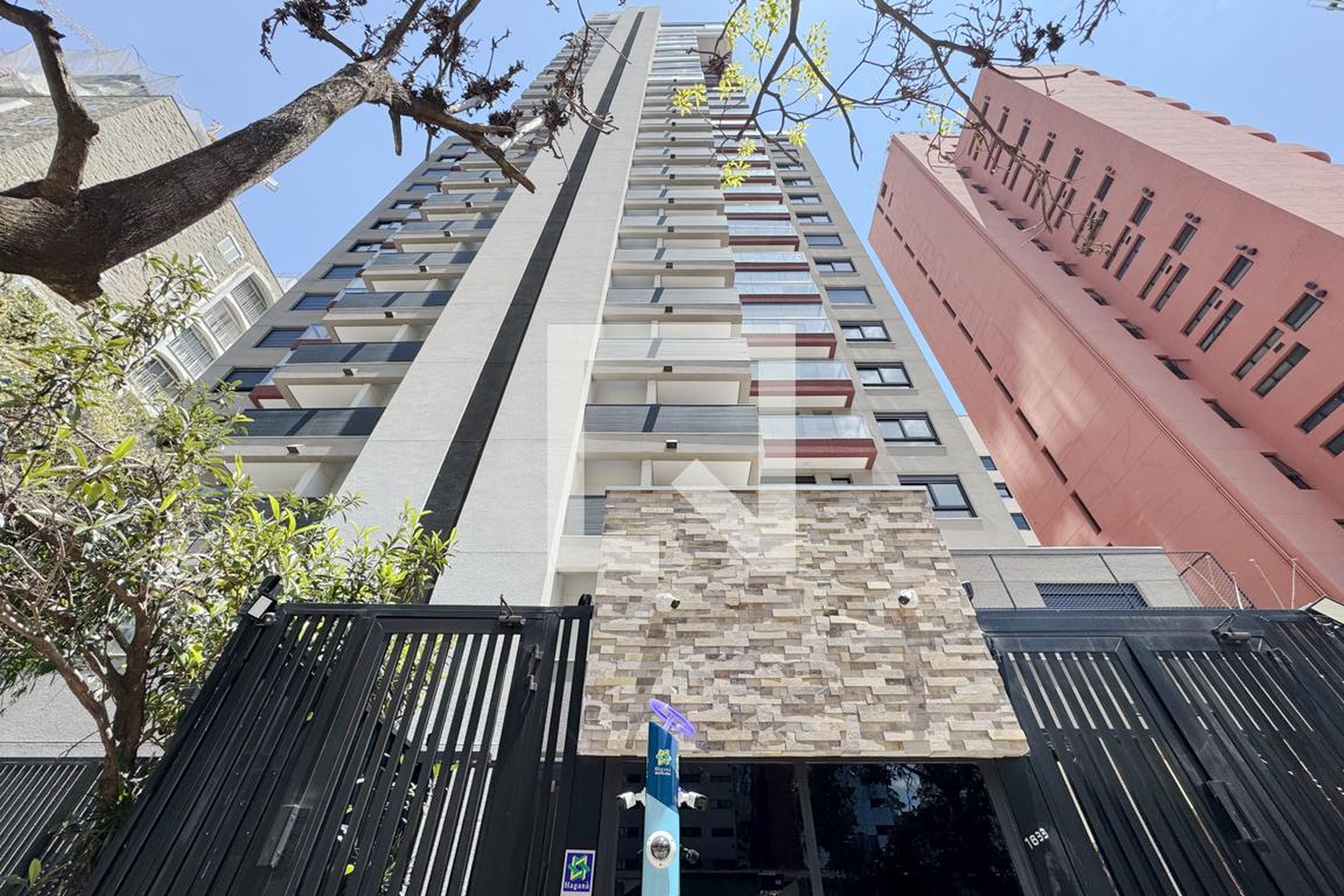 Fachada Condomínio Maison Helena