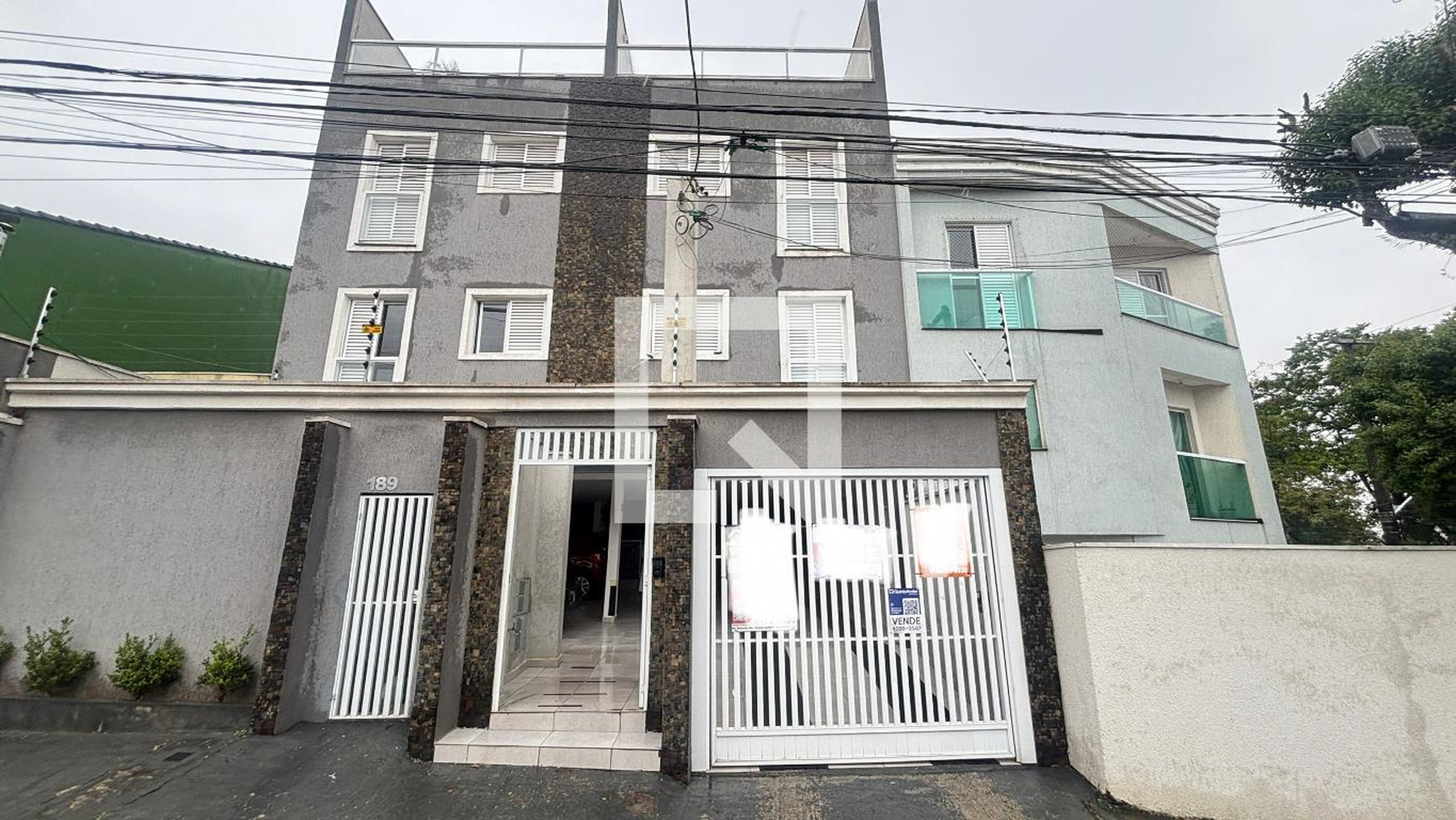 Fachada Condomínio em Rua Campeche, 189