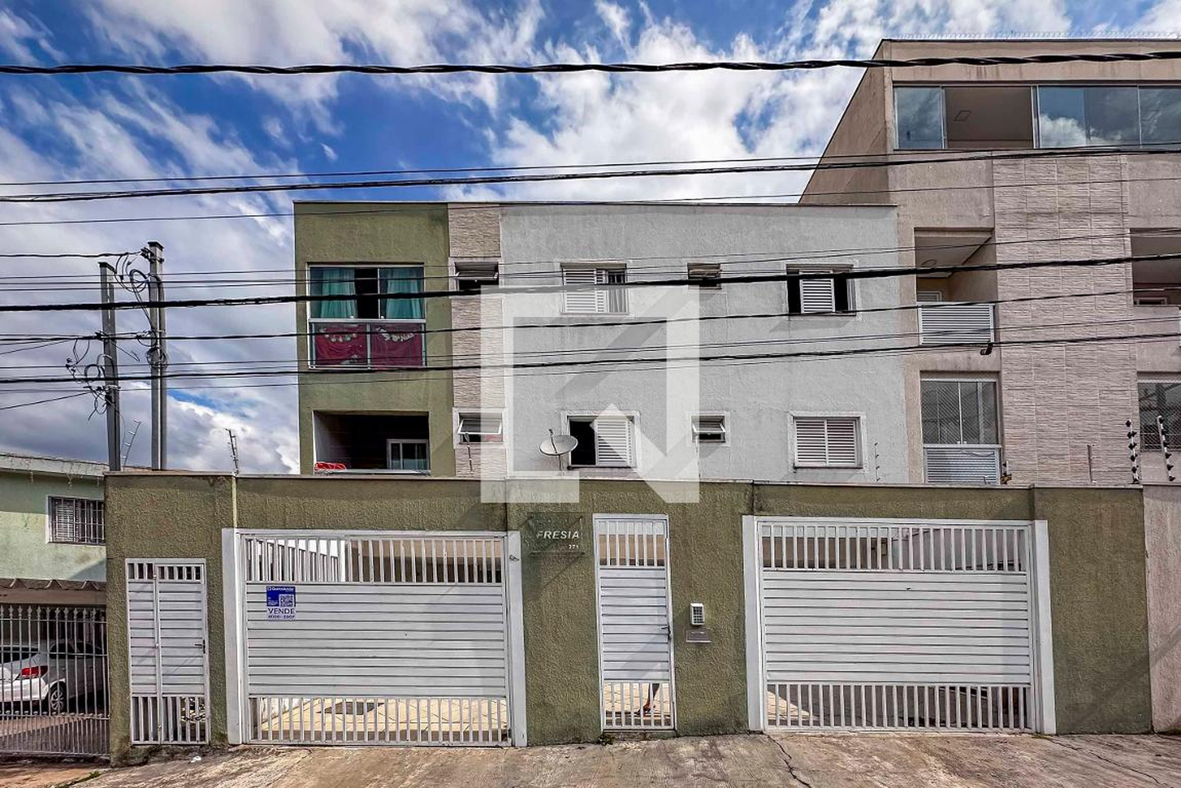Fachada Condomínio em Rua do Amaro, 371