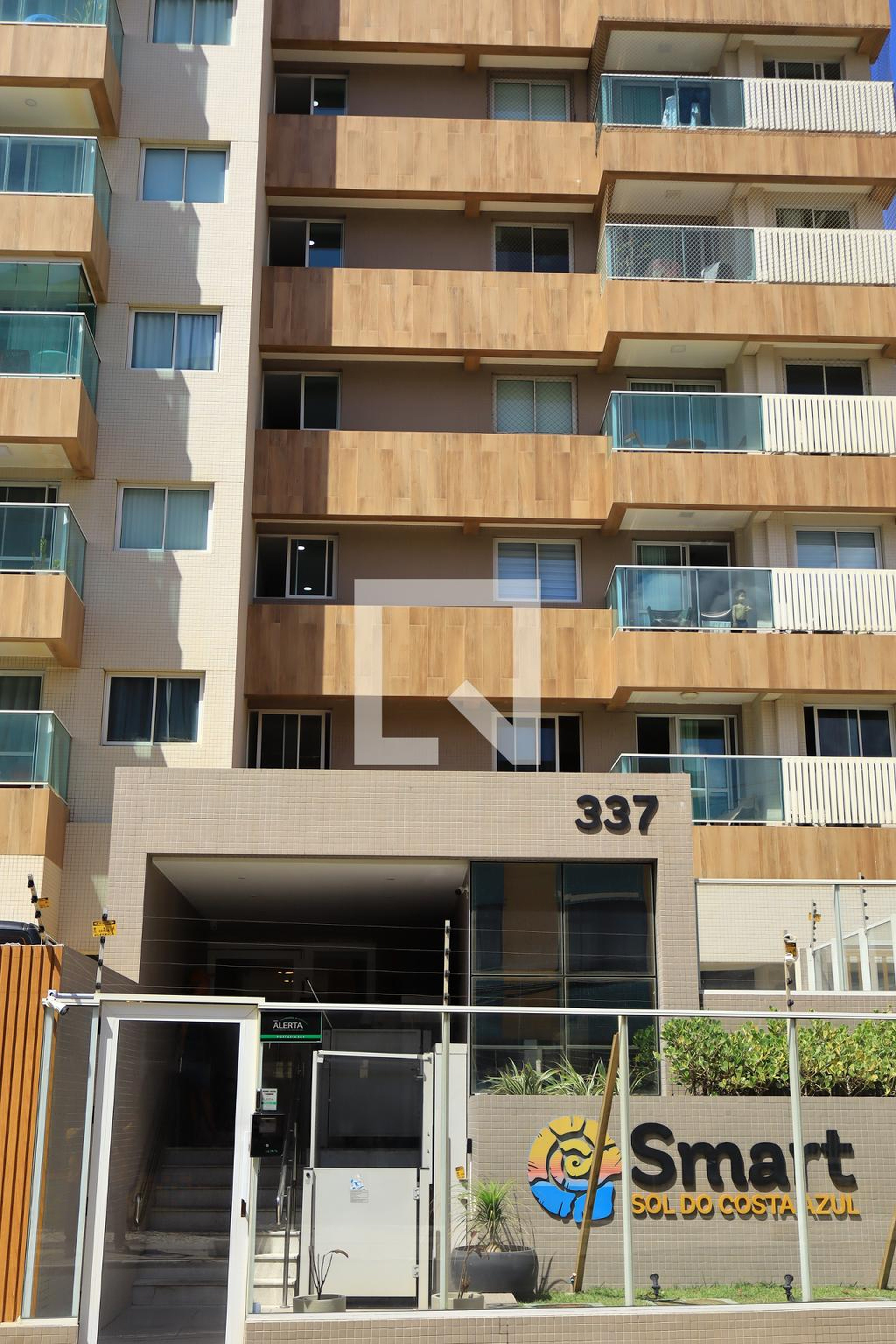 Fachada do Prédio Condomínio Smart Sol do Costa Azul