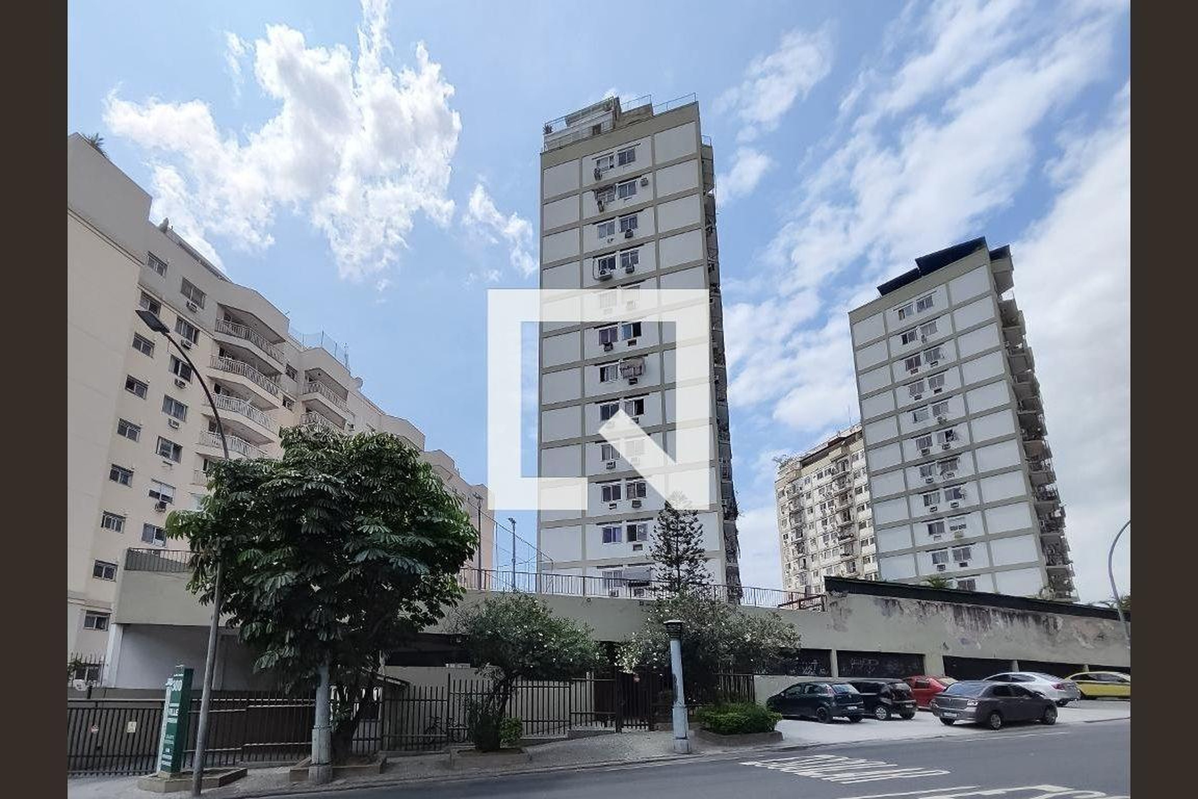 Fachada Condomínio Conjunto San Francisco Residence