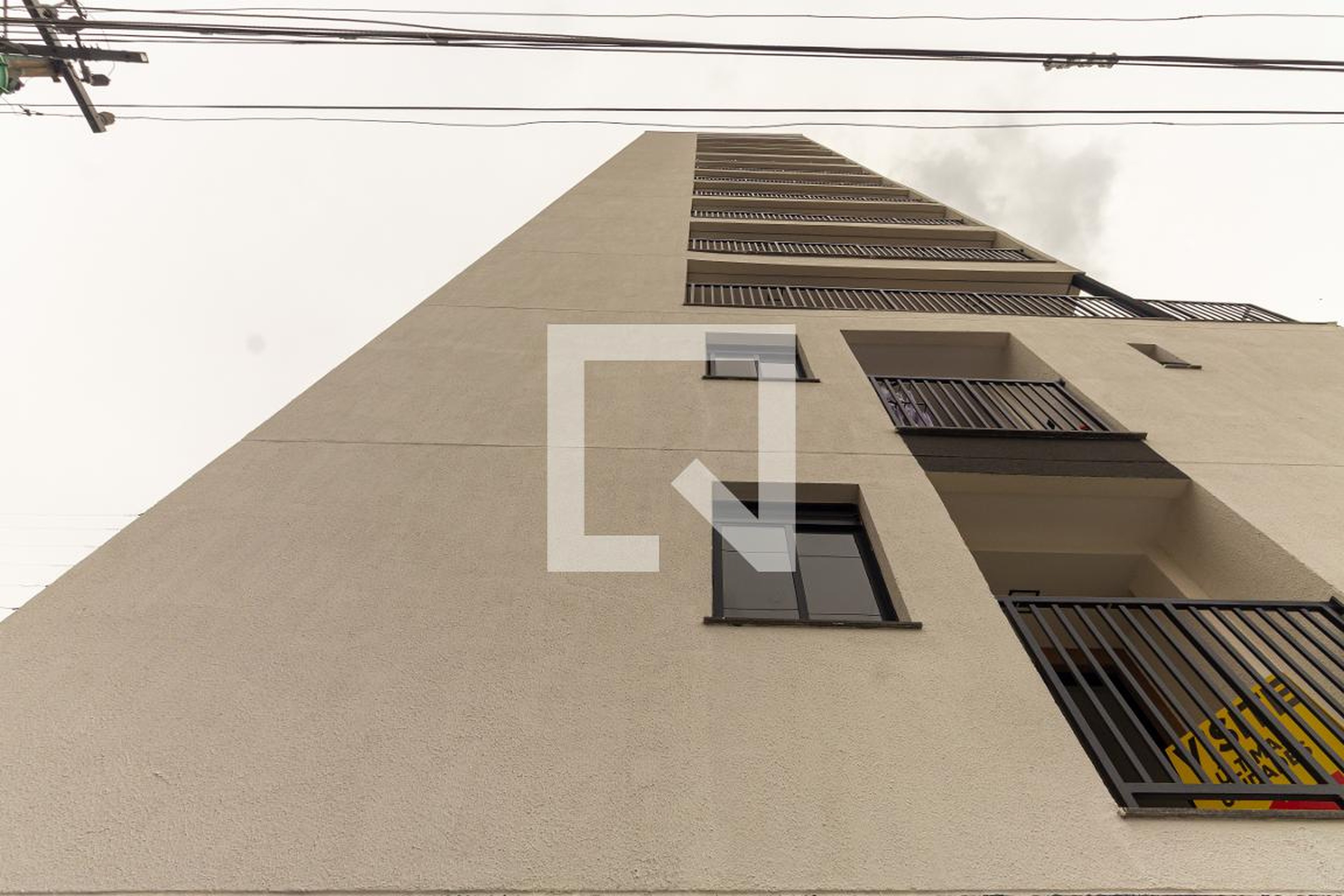 Fachada Edifício Confort Penha