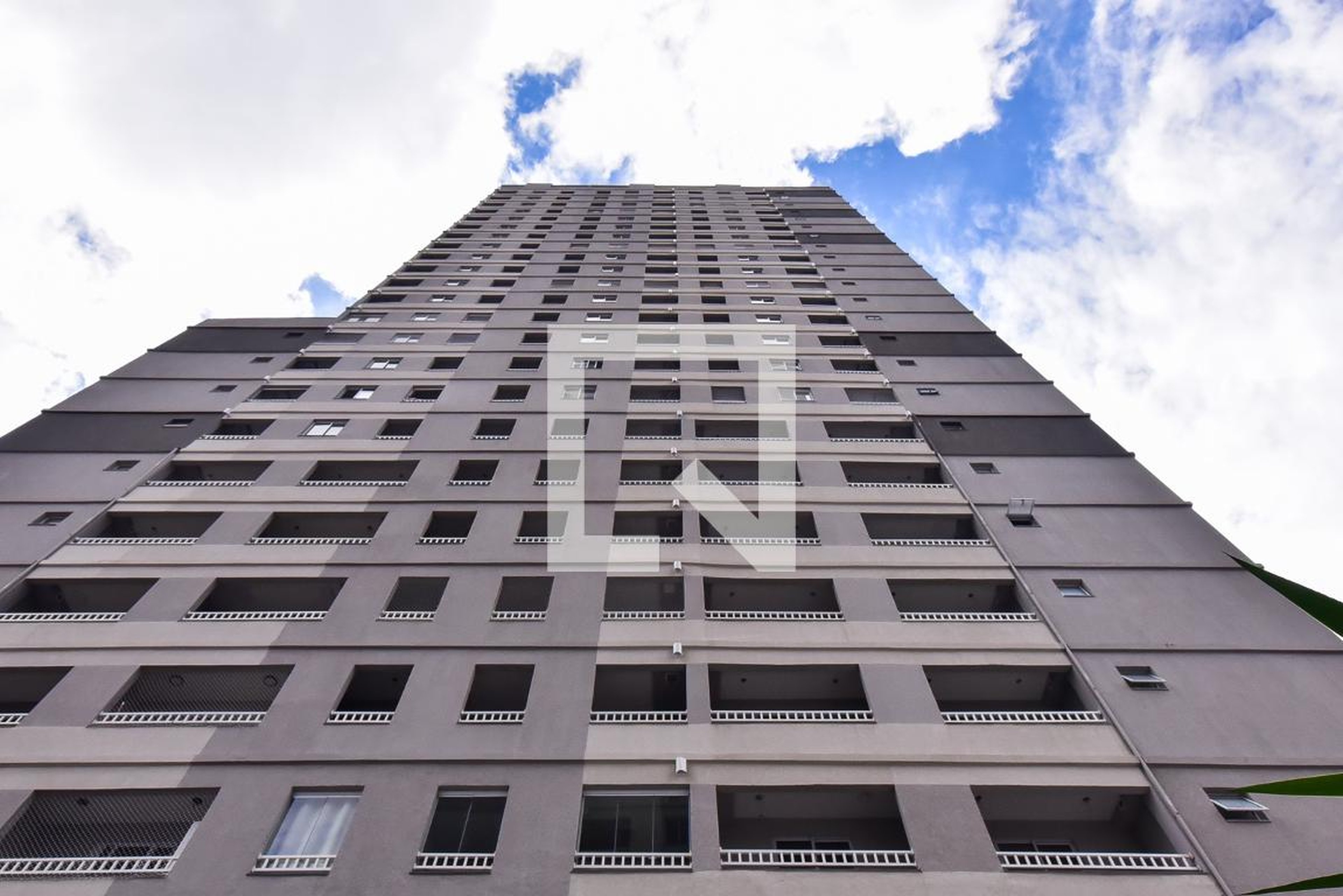 Fachada Condomínio Metrocasa Vila das Belezas