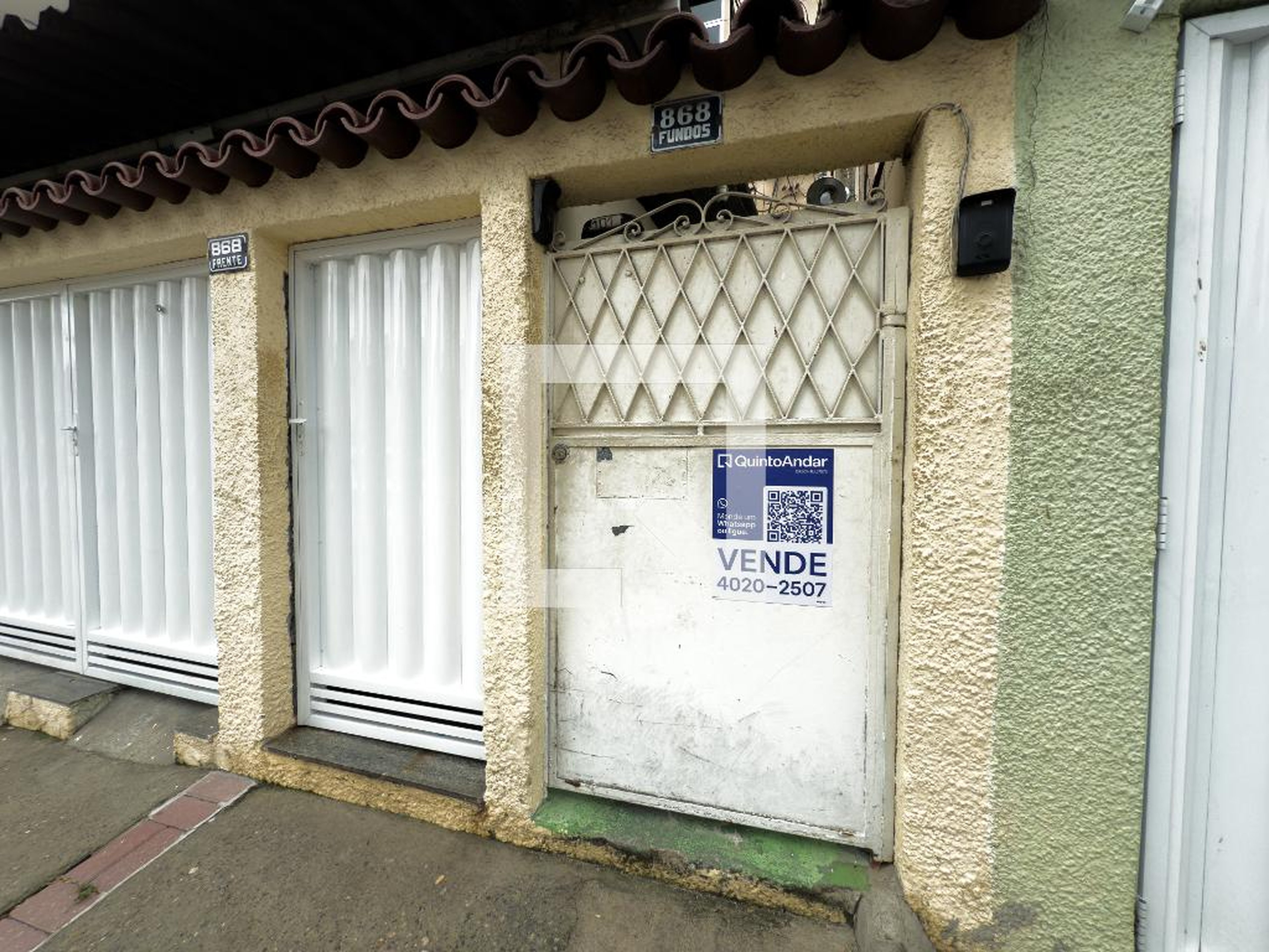 Fachada Condomínio em Rua Doutor Nunes, 868