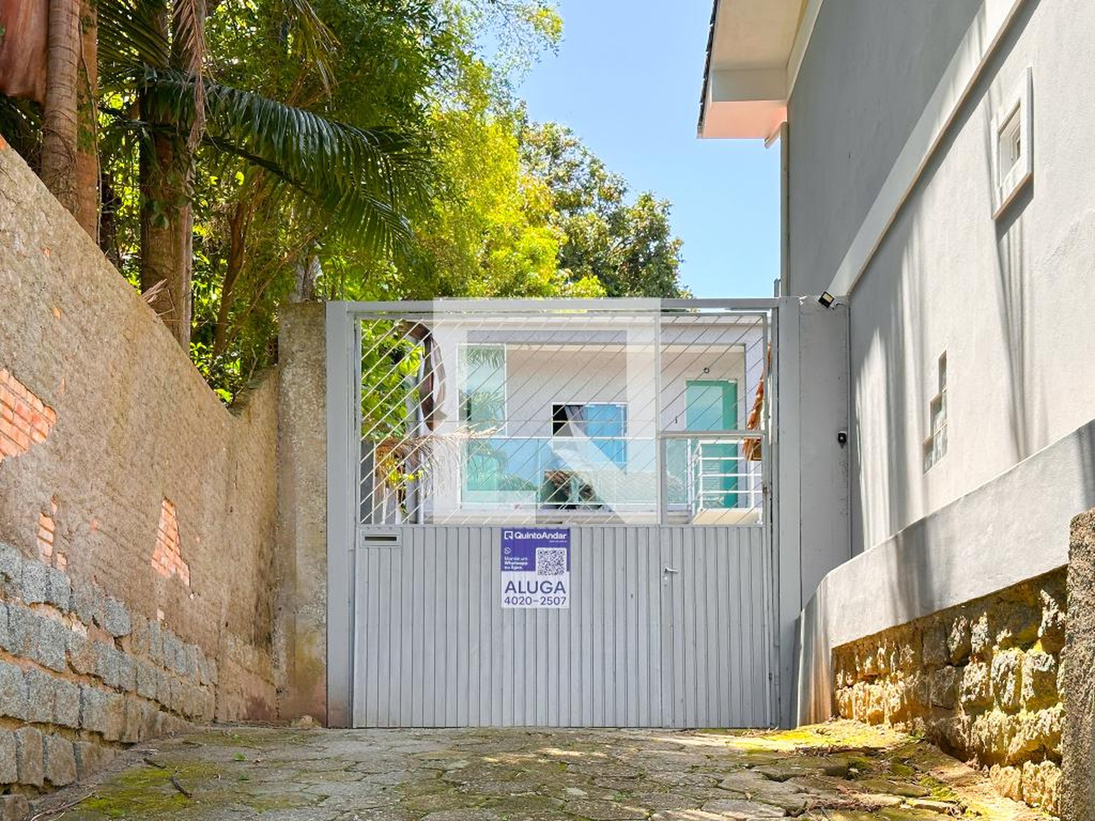 Fachada Condomínio em Rua Plácido de Castro, 200