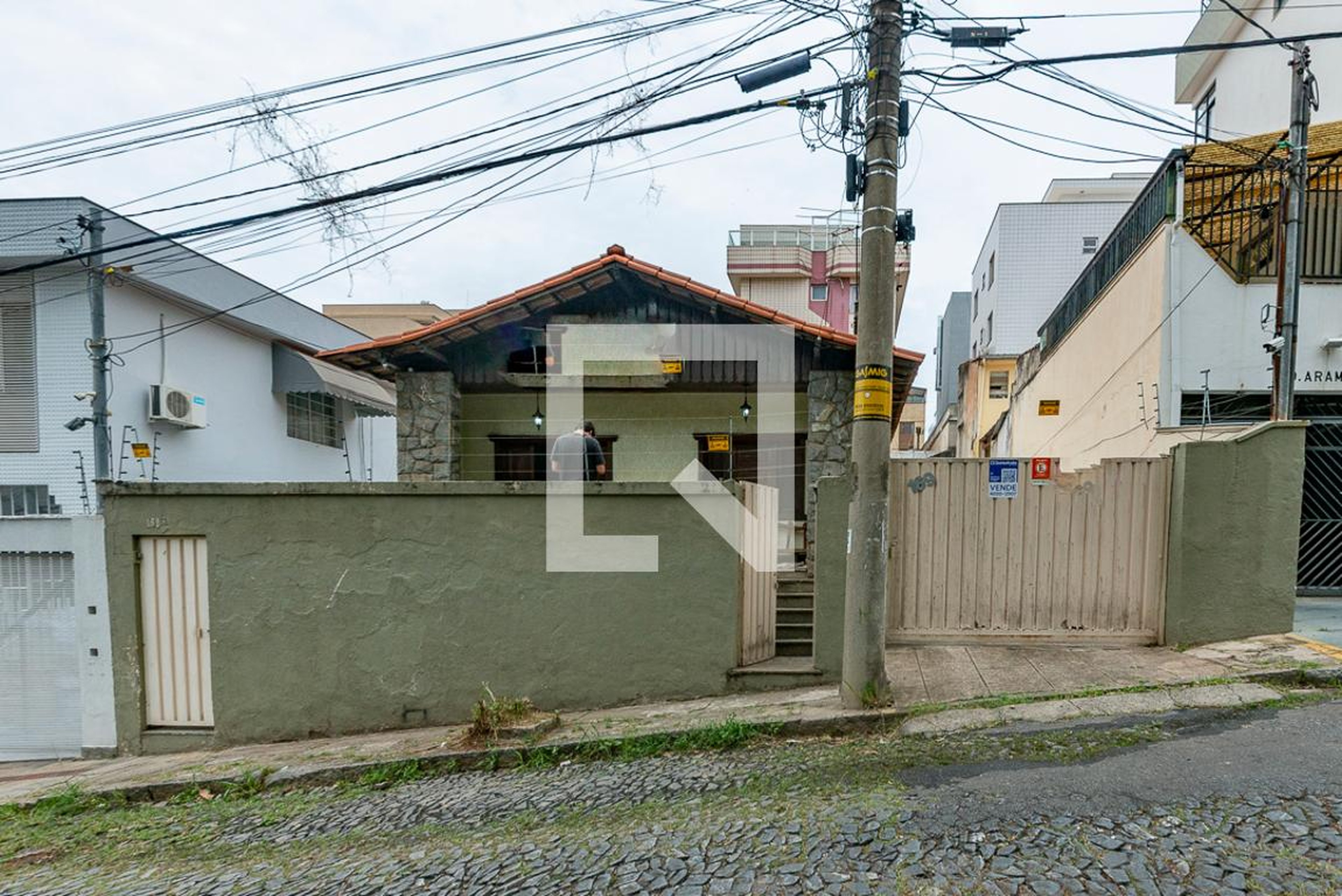 Fachada Condomínio em Rua Cássia, 169