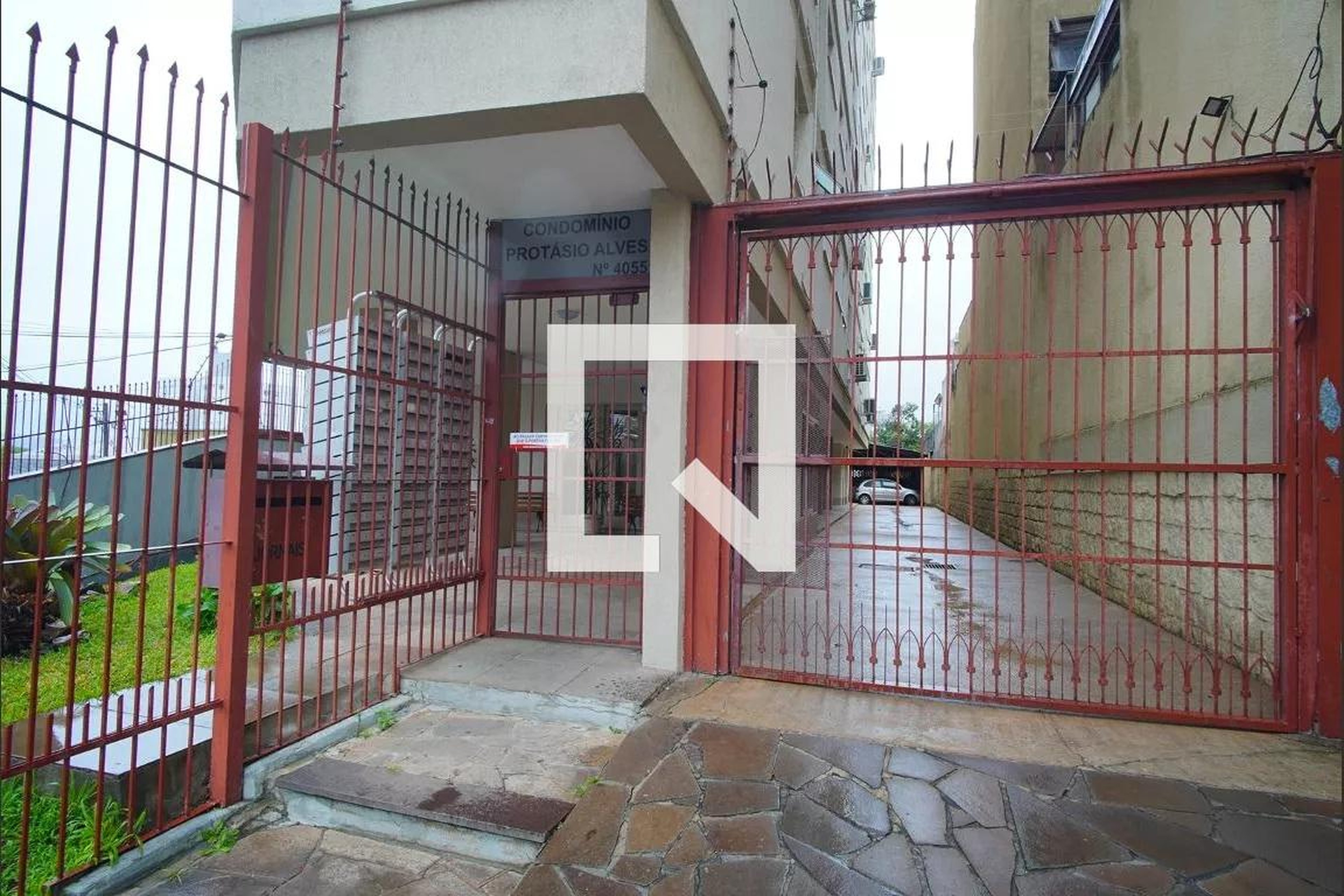 Fachada Condomínio em Avenida Protásio Alves, 4055