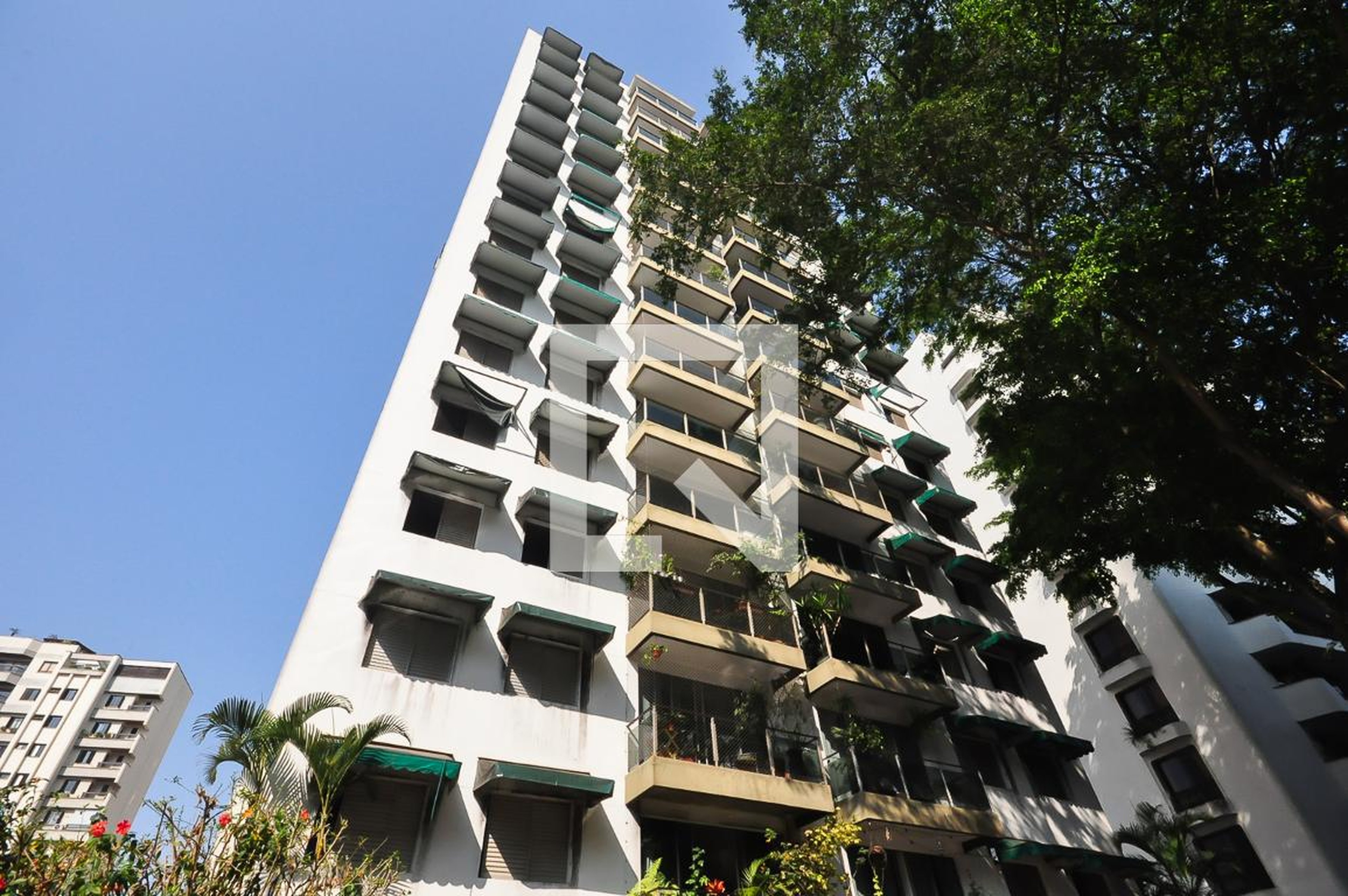 Fachada Condomínio Charles S Chaplin