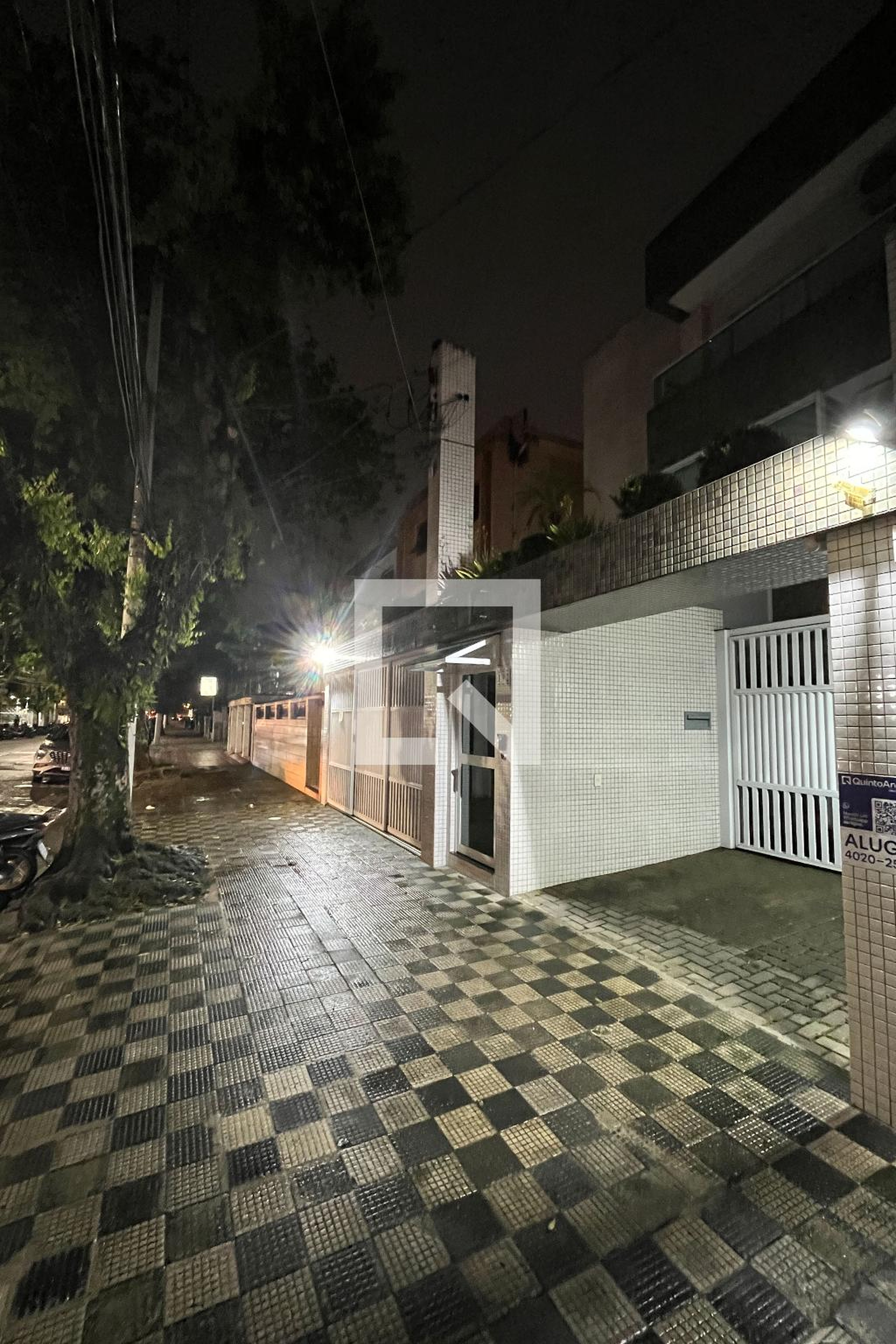 Fachada Condomínio em Rua Alexandre Herculano, 192