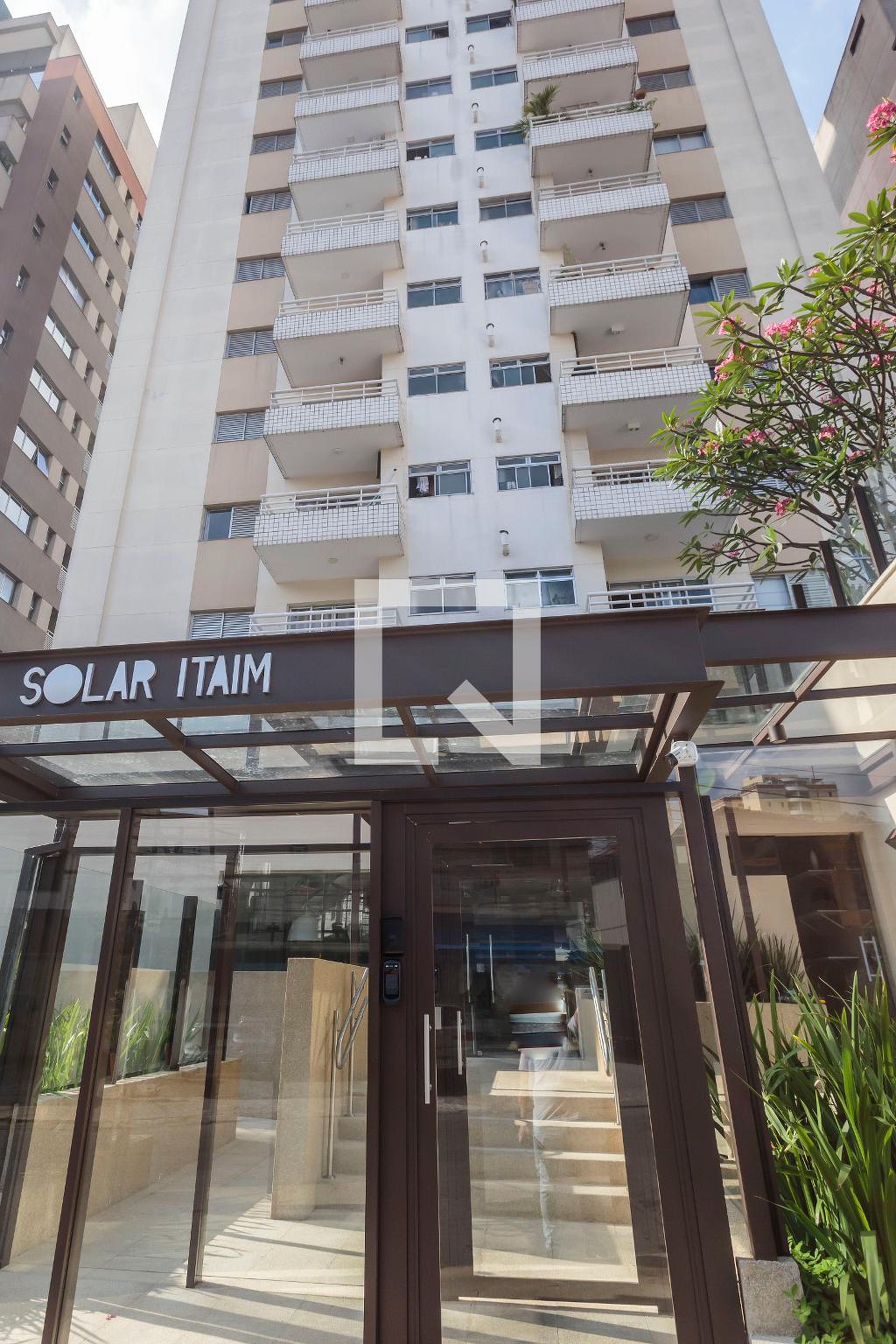 Fachada Edifício Solar Itaim
