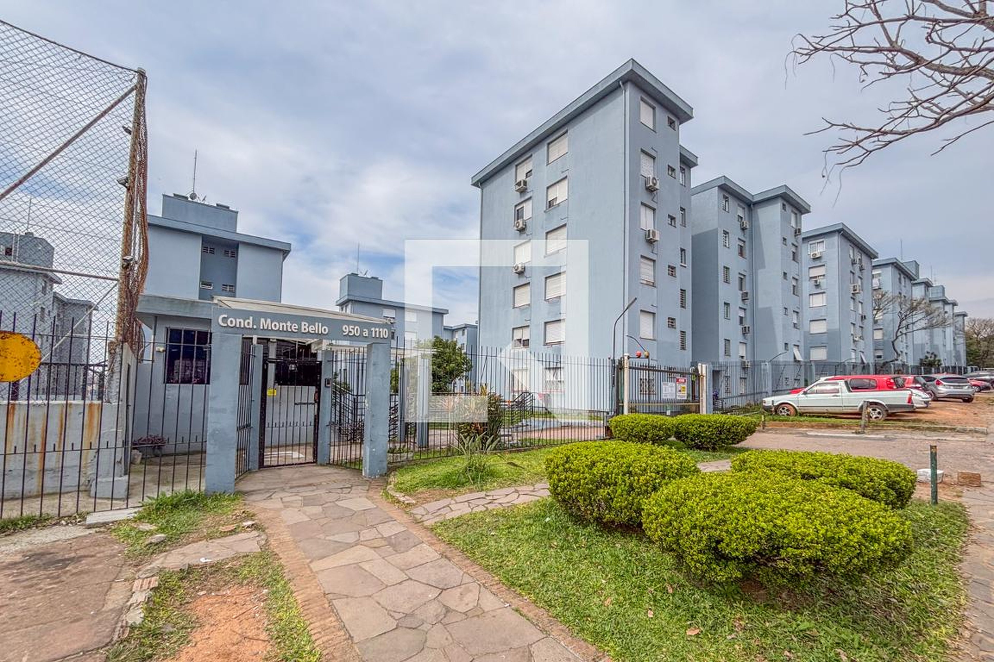 Fachada Condomínio em Avenida Professor Oscar Pereira, 1000