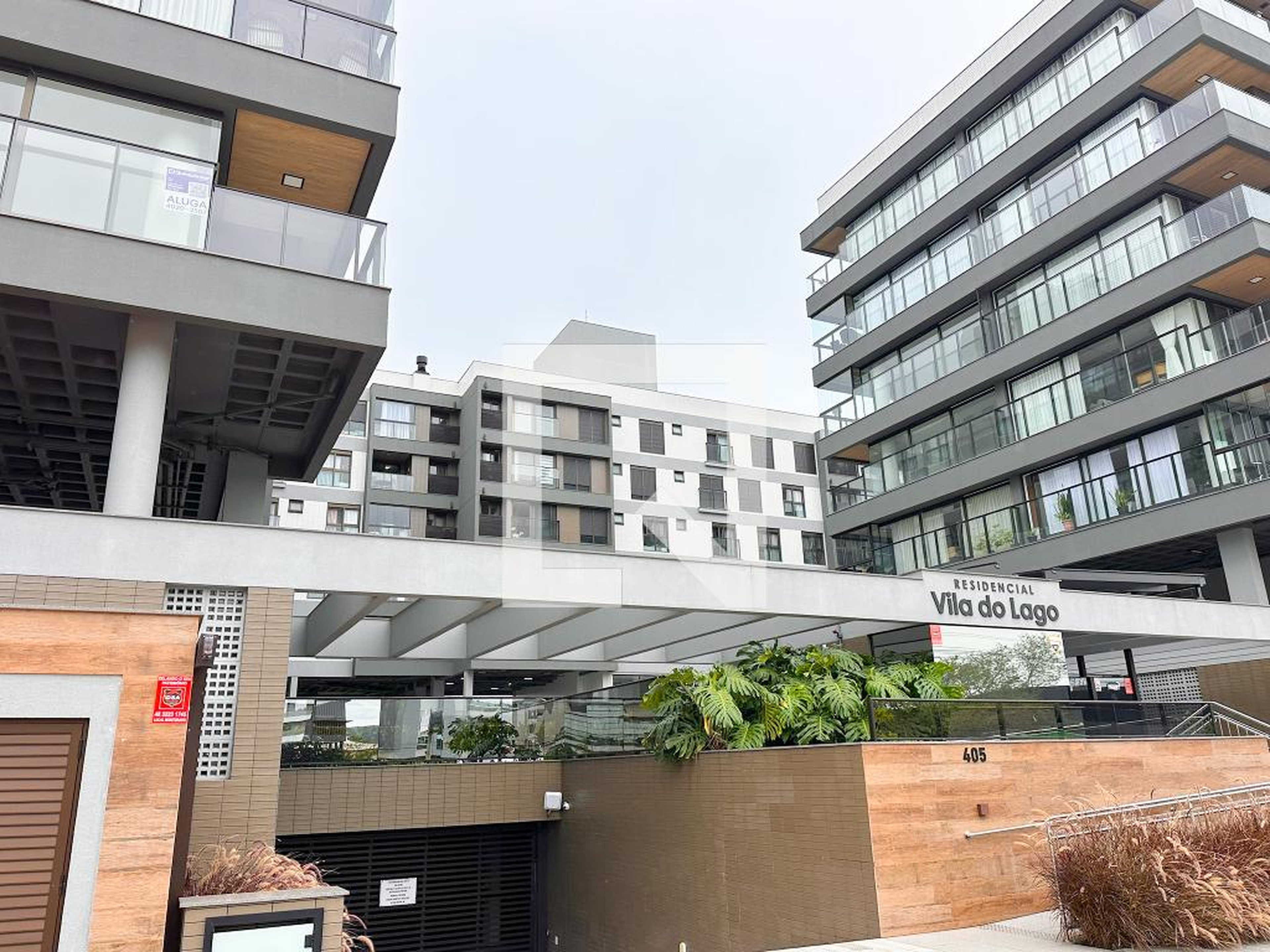 Fachada Condomínio em Avenida dos Salmões, 405