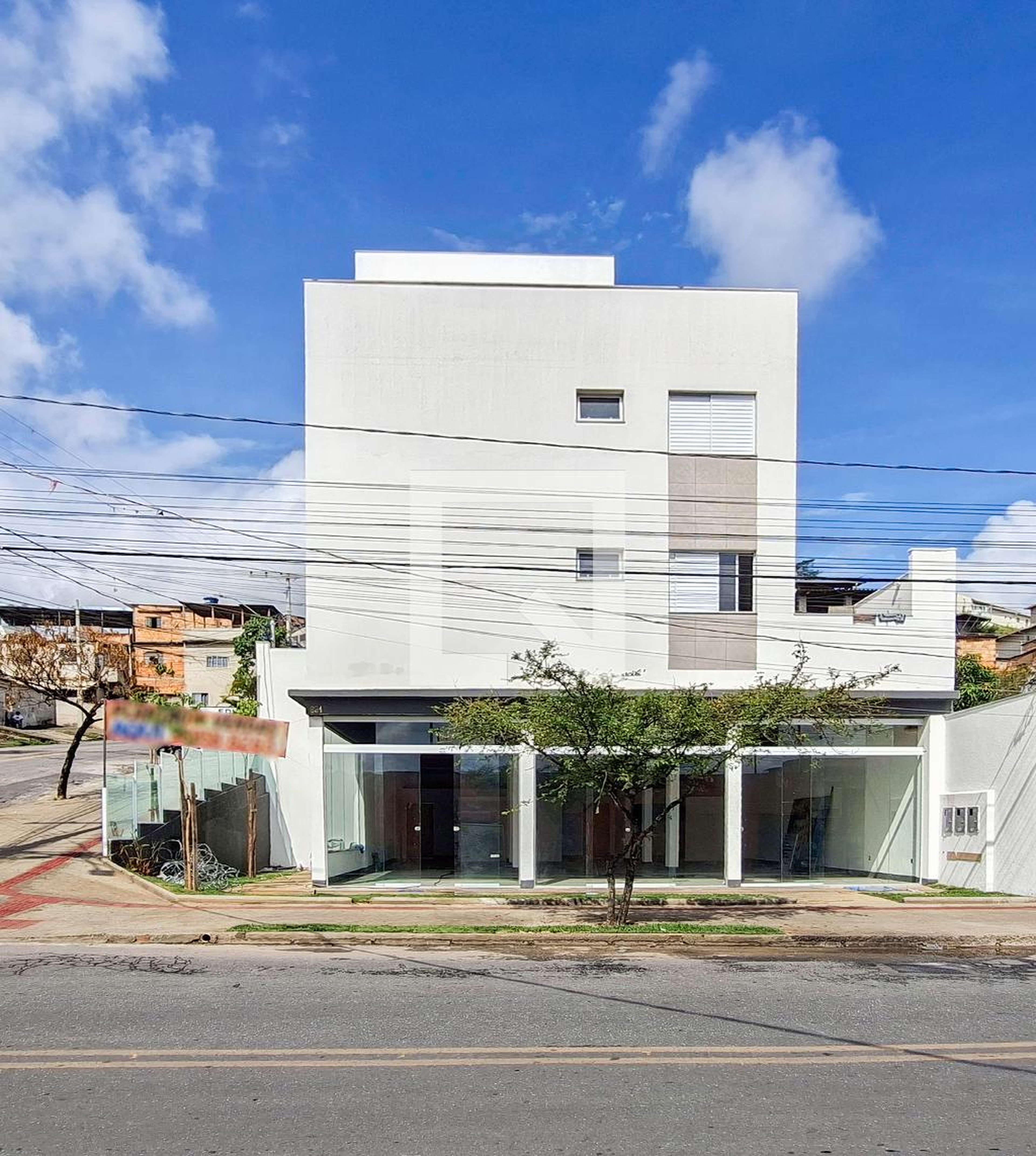 Fachada Condomínio em Avenida Itaité, 1042