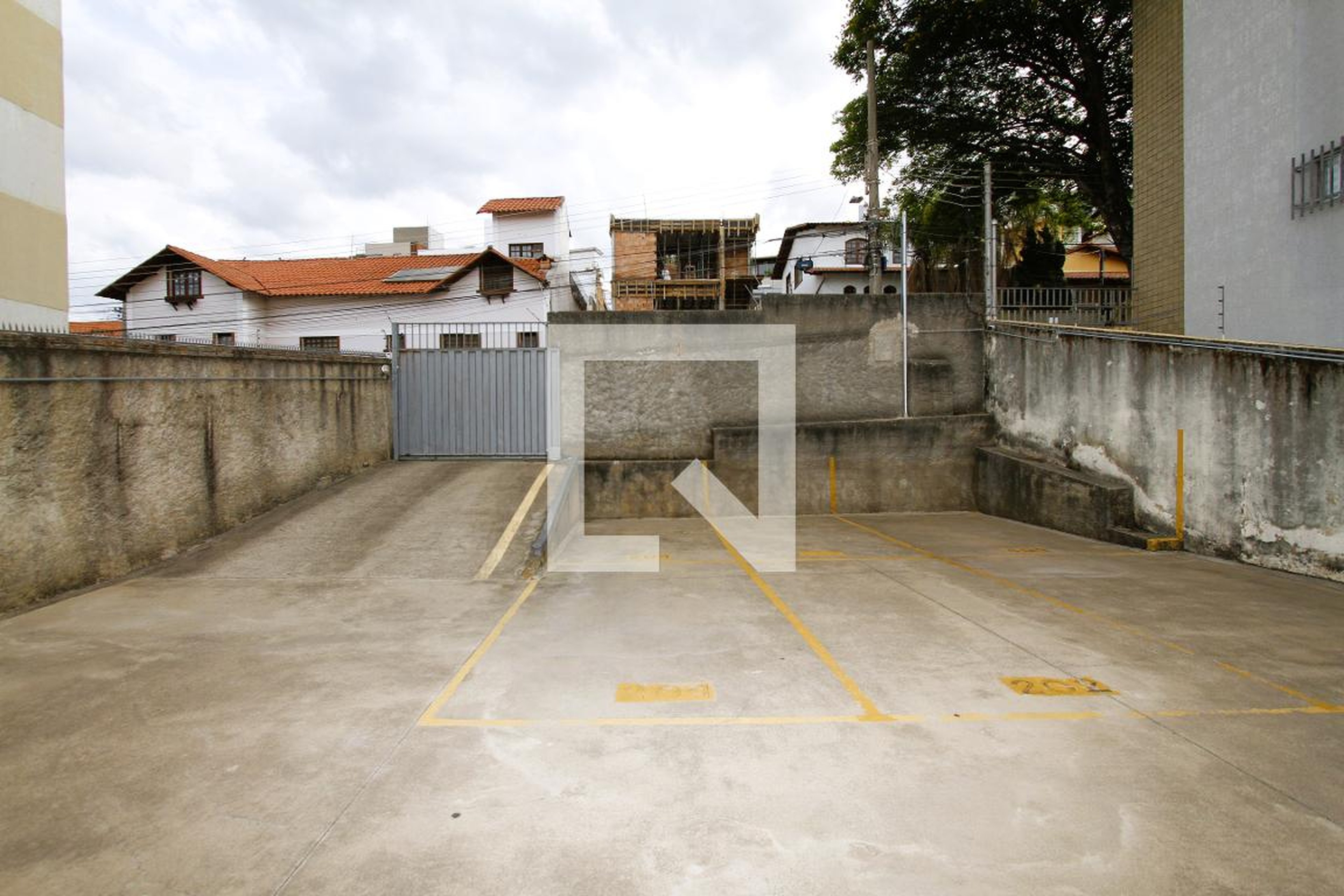 estacionamento - Edifício Parc Ste Claire