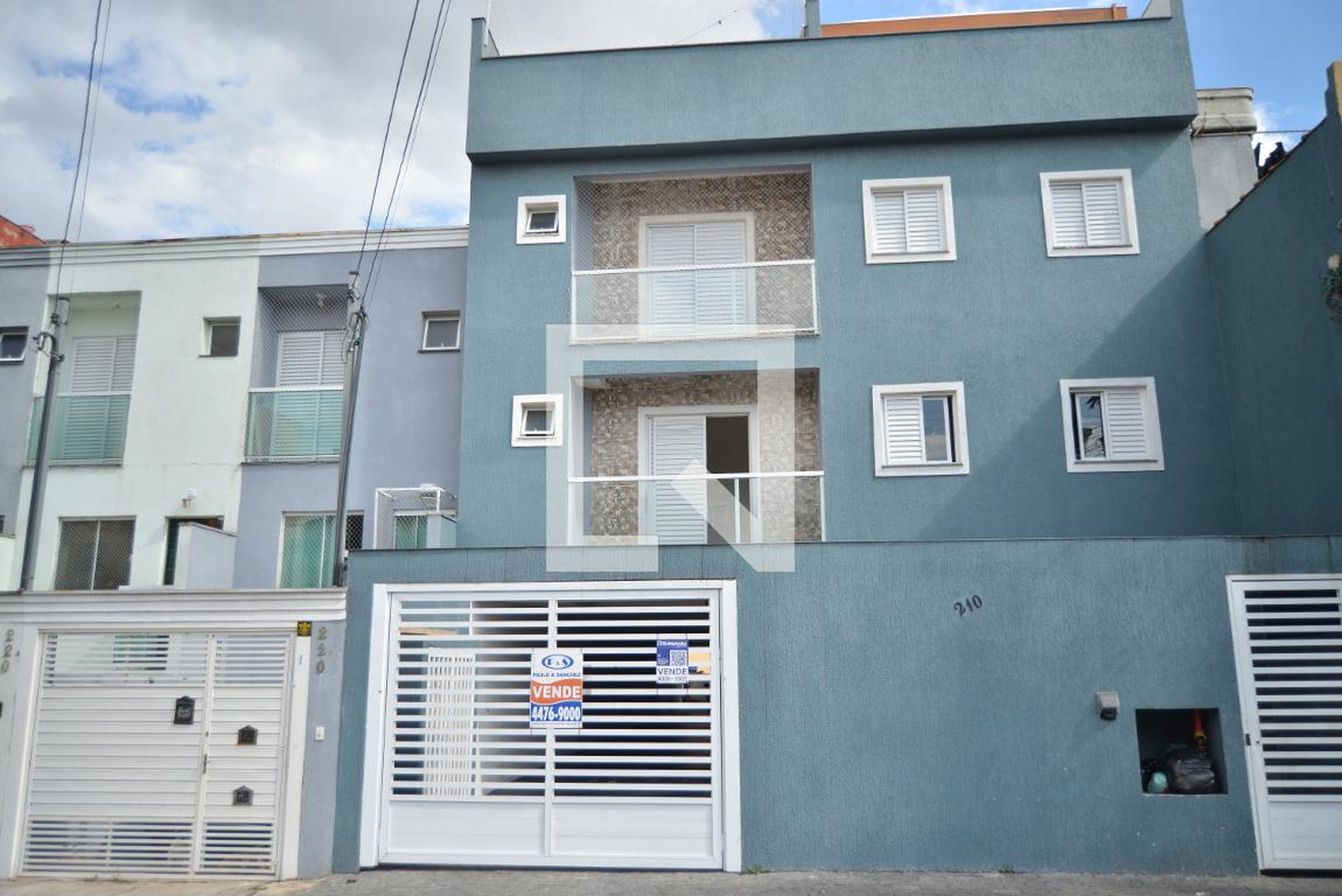 Fachada do Prédio Condomínio em Rua Lituânia, 210