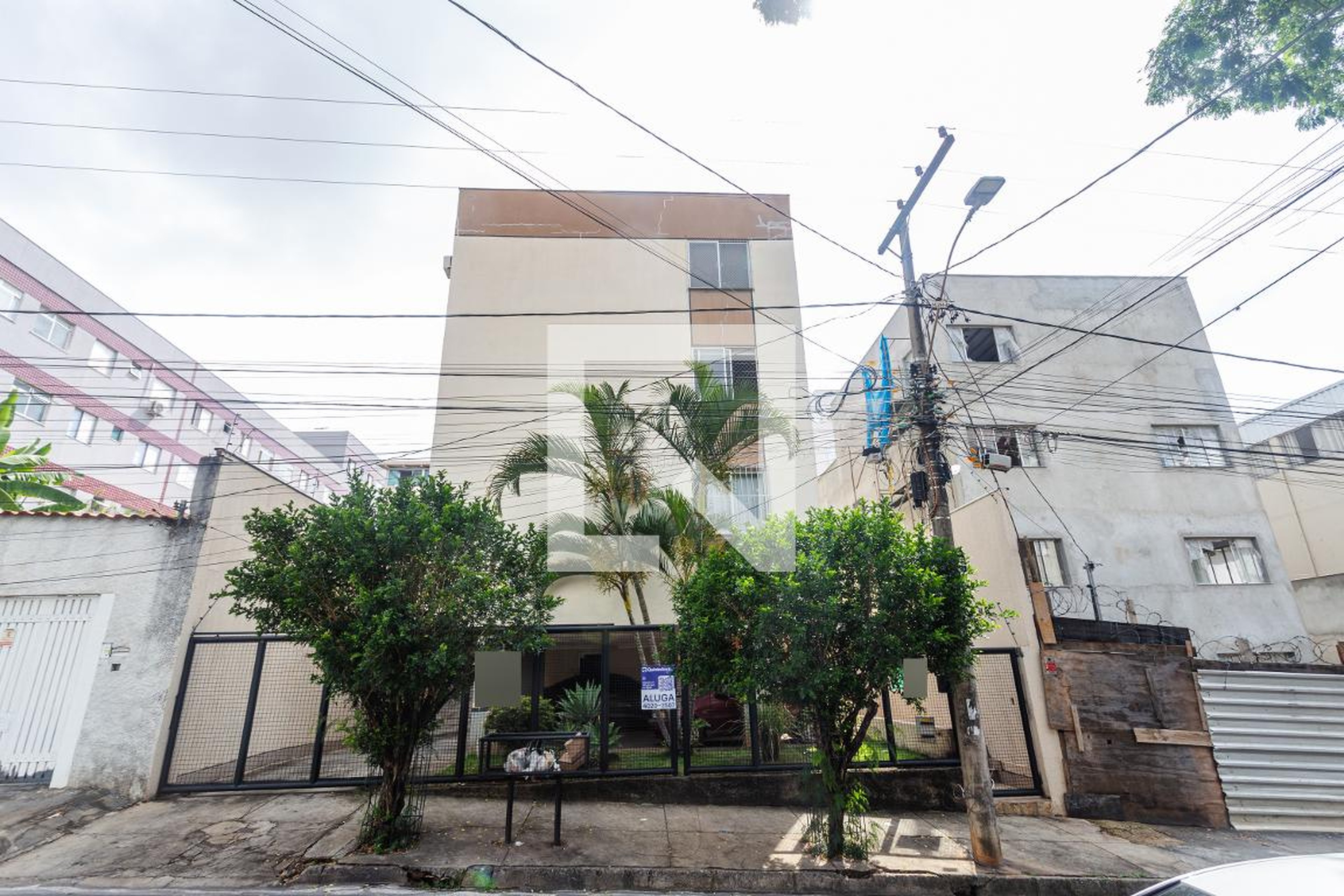 Fachada Condomínio em Rua Aiuruoca, 164