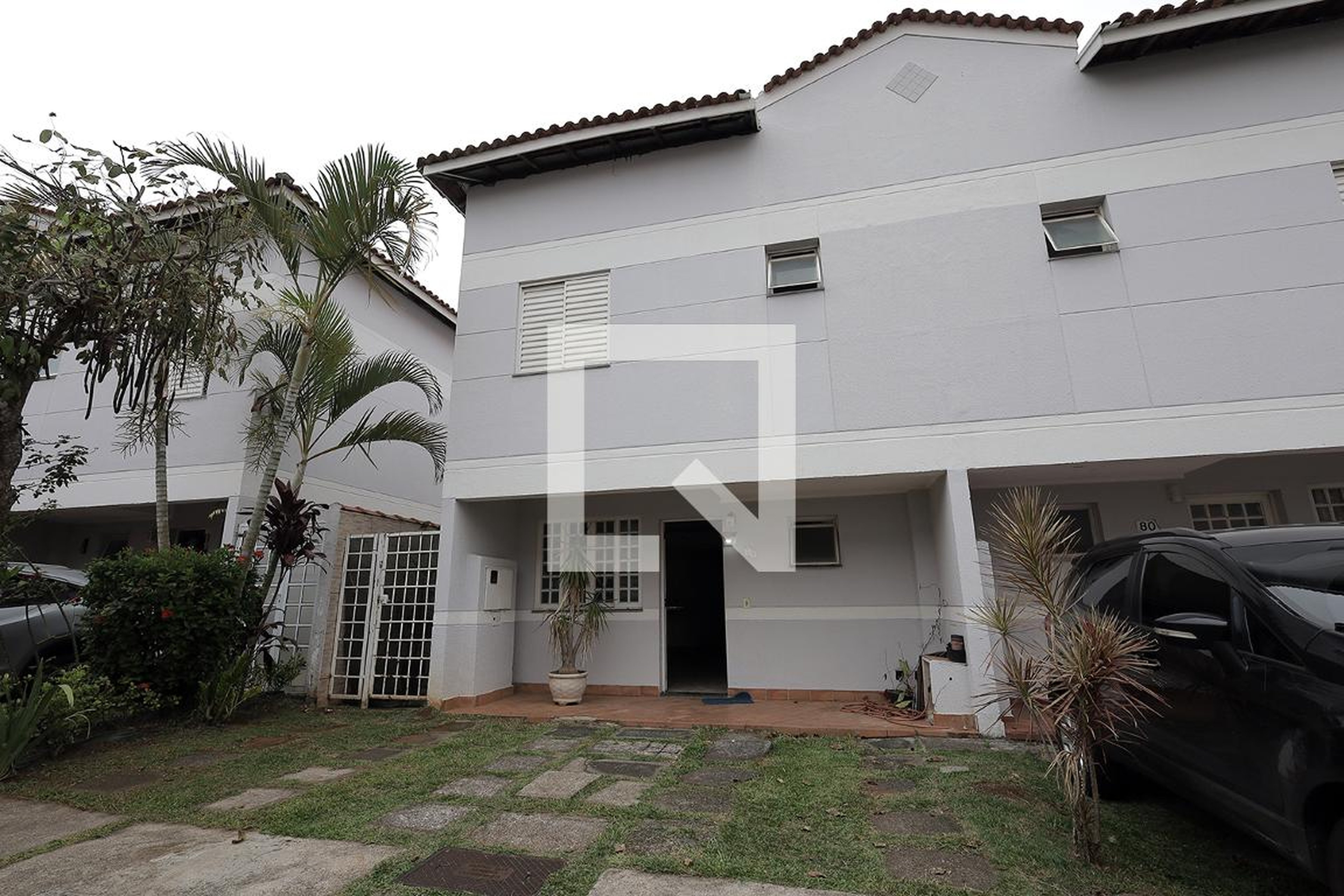 Fachada Condomínio Bougainville Utinga