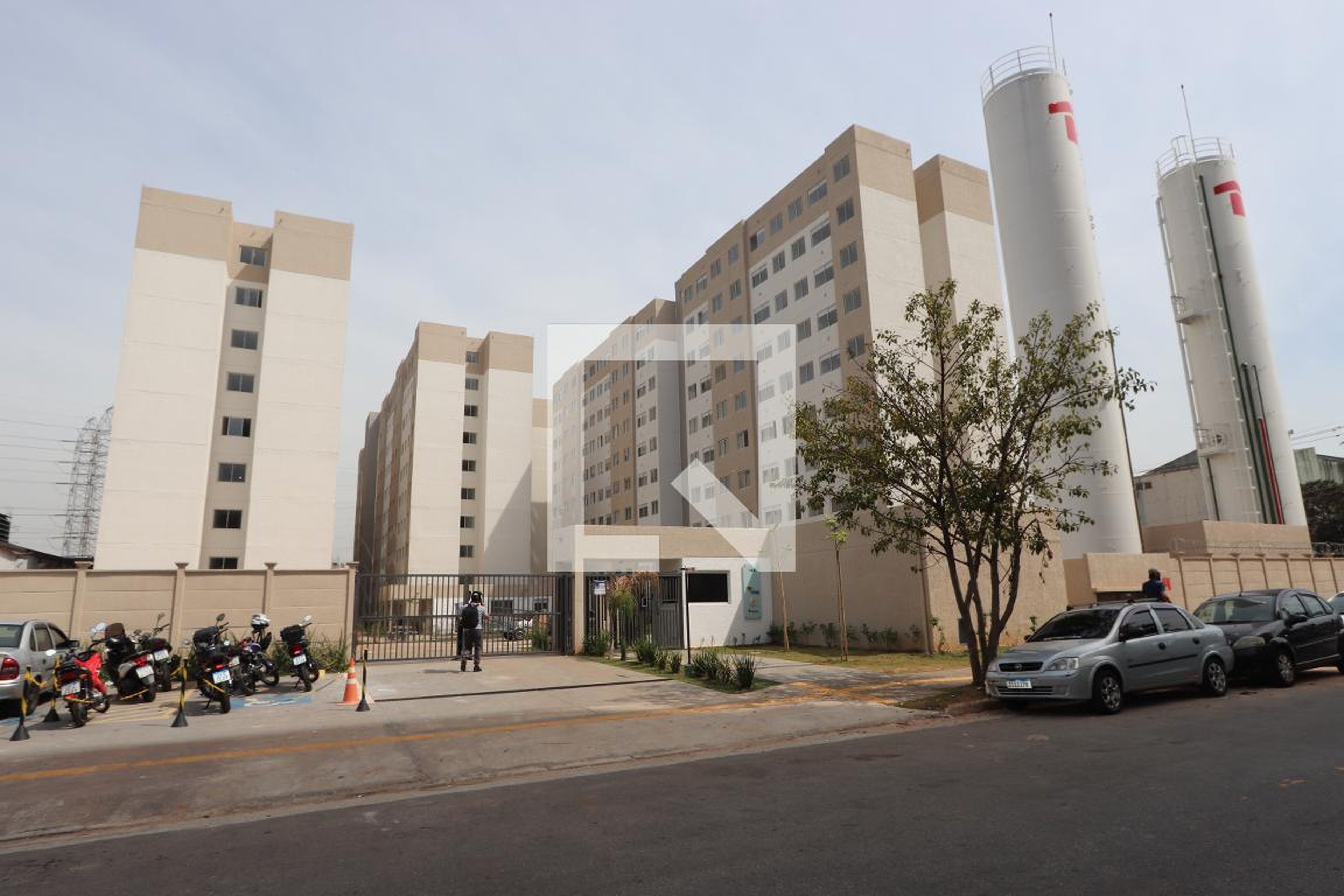 Fachada Condomínio em Rua Pindamonhangaba, 155