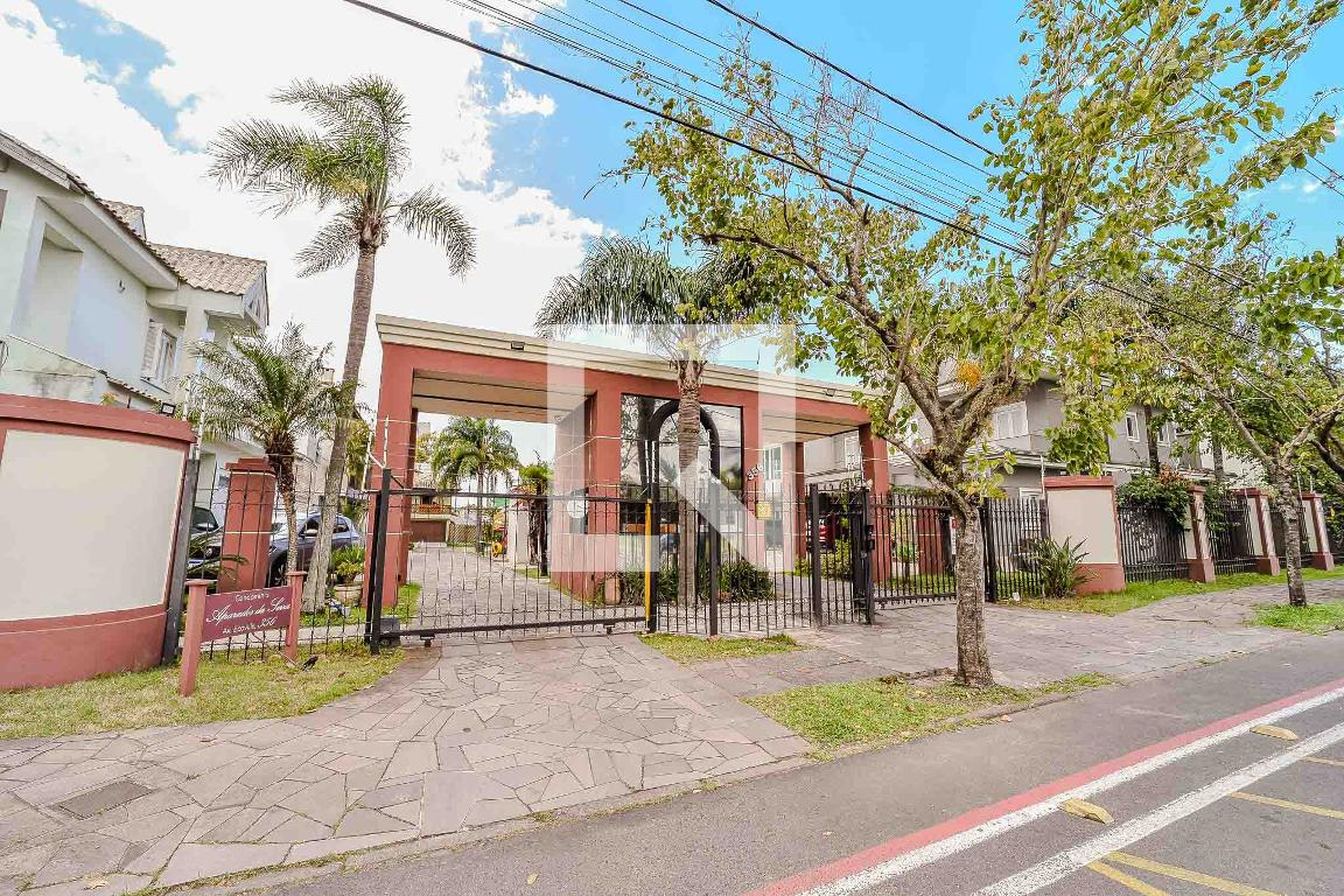 Fachada do condomínio Condomínio Aparados da Serra