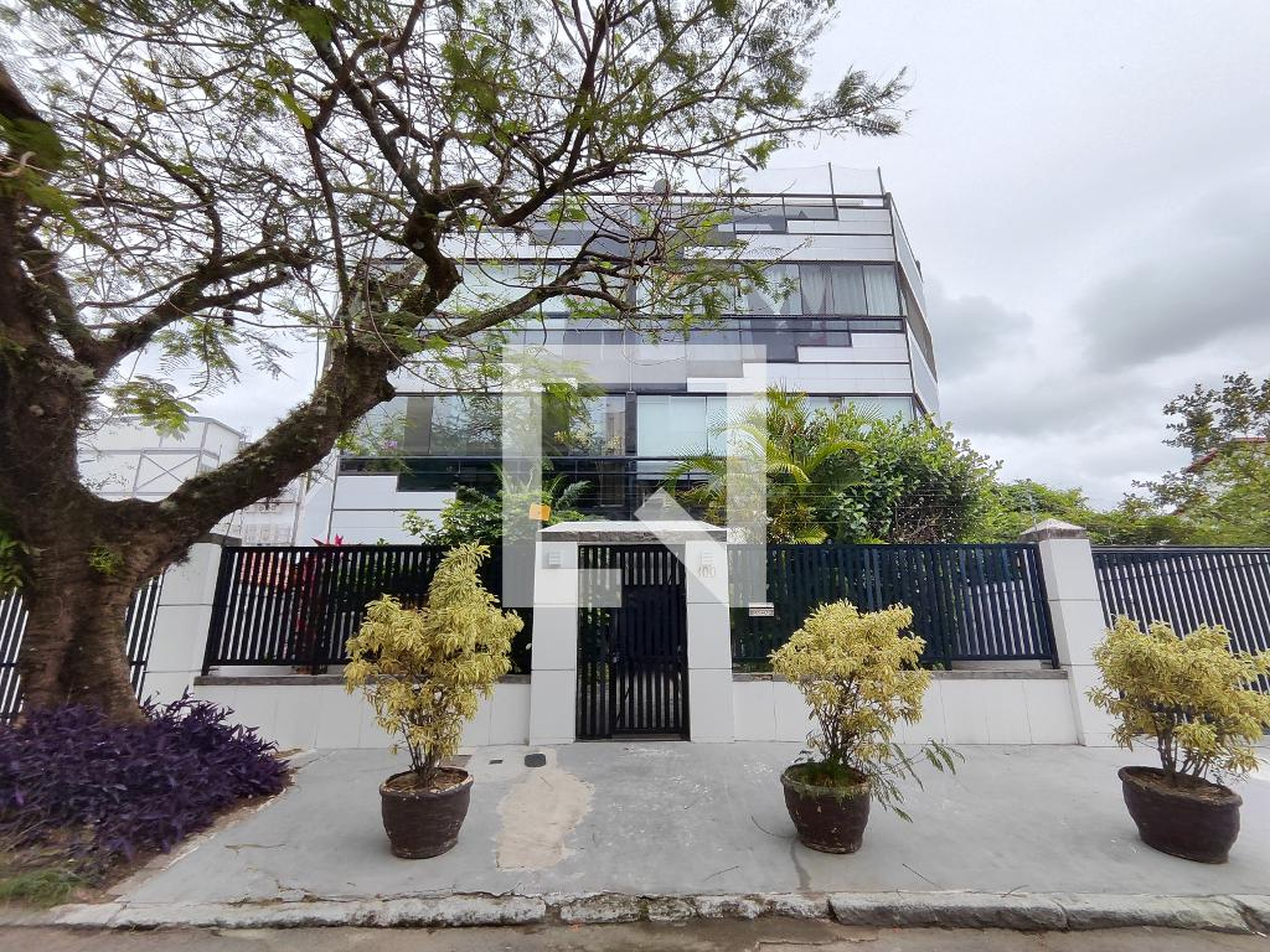 Fachada Condomínio Outeiro dos Ventos