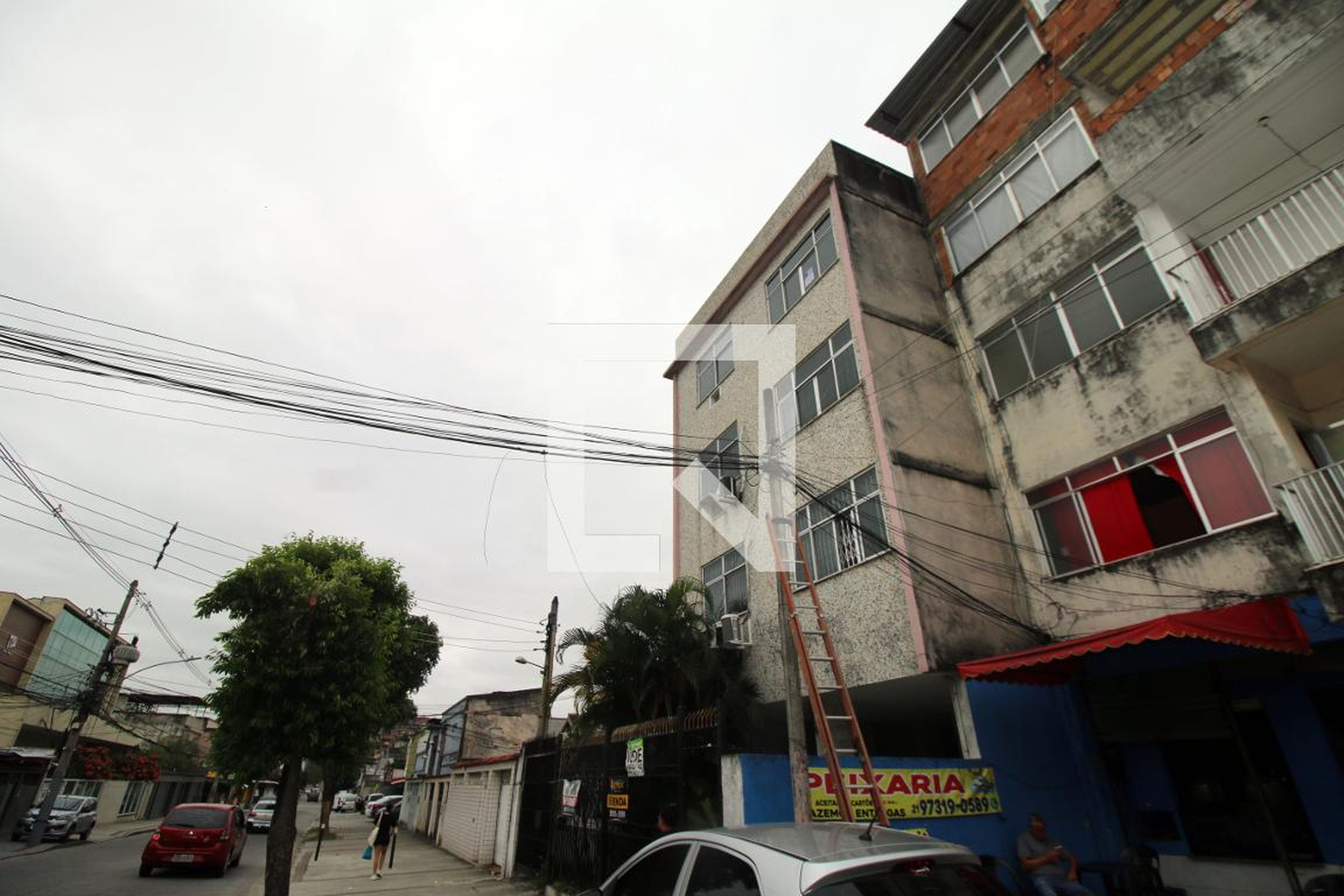 Fachada do Prédio Condomínio em Rua Toriba, 234