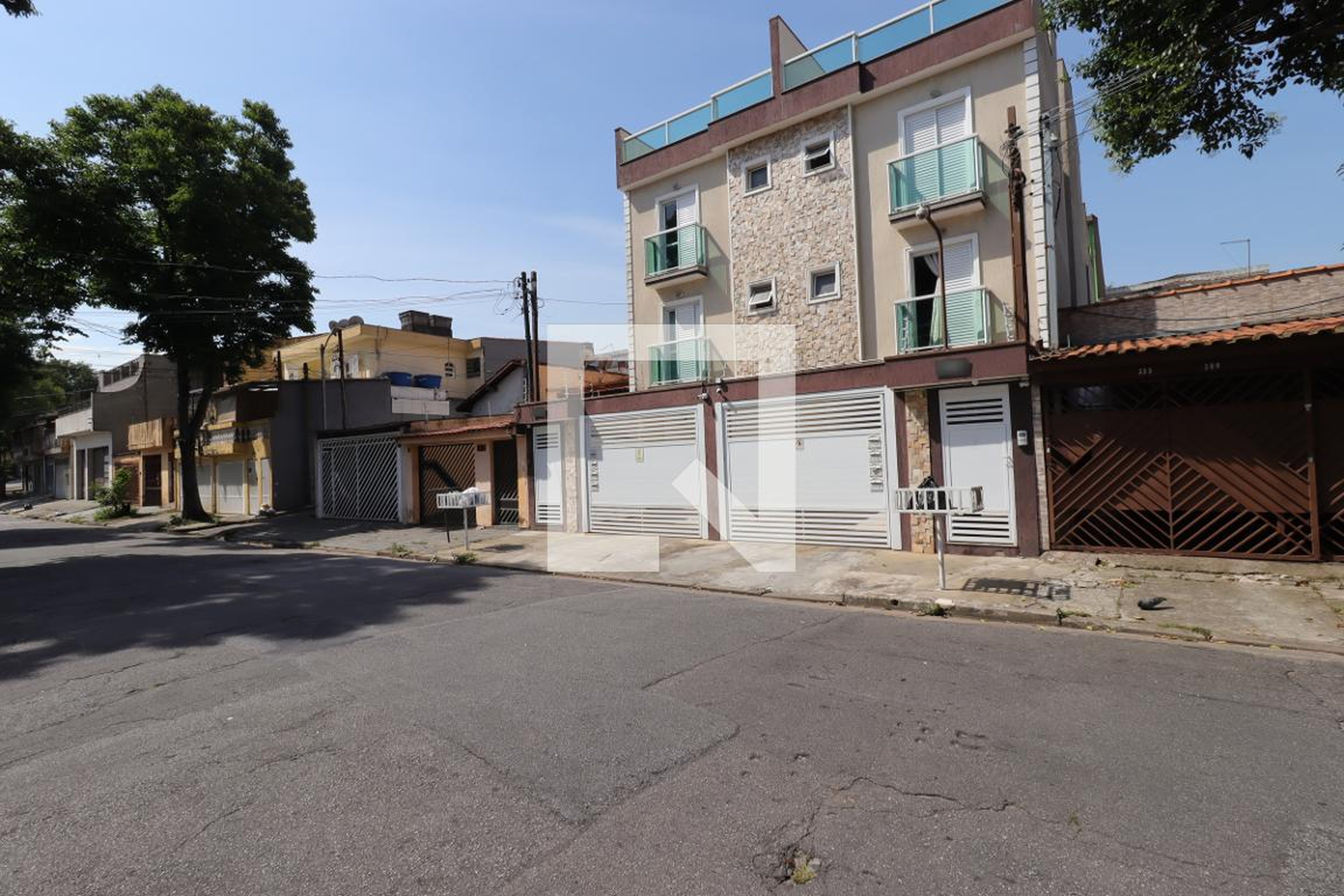 Fachada Condomínio em Rua Himaláia, 329