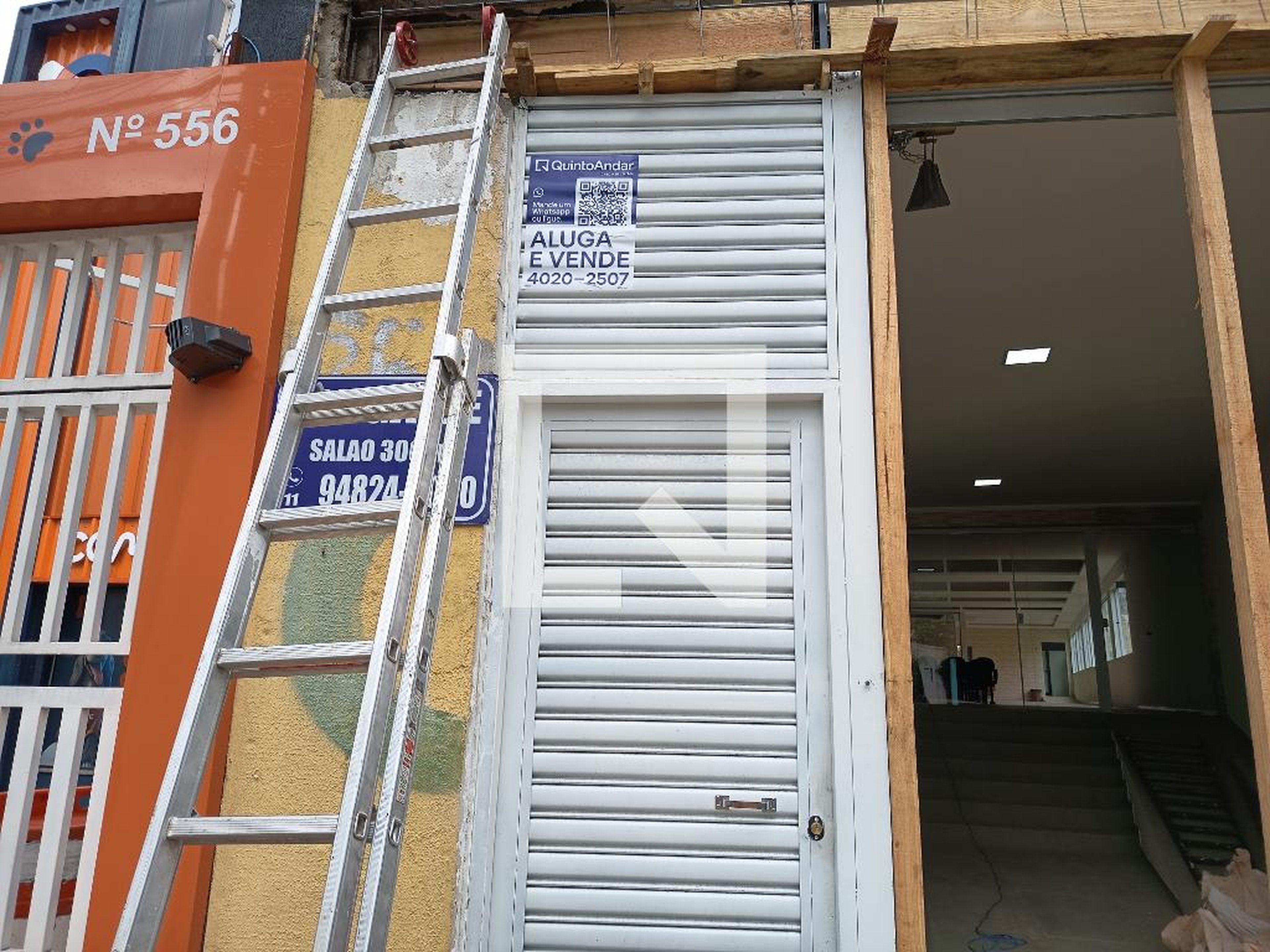 Fachada Condomínio em Rua Ibituruna, 550