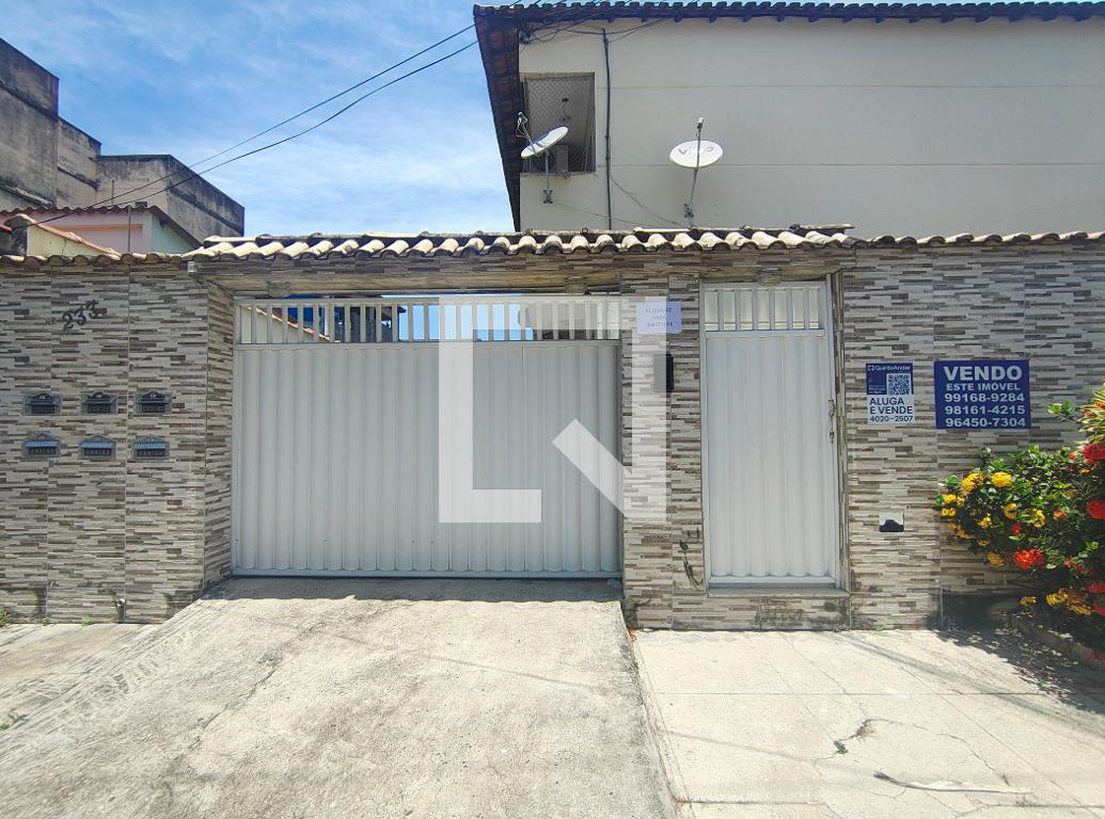 Fachada Condomínio em Rua Floreal, 233