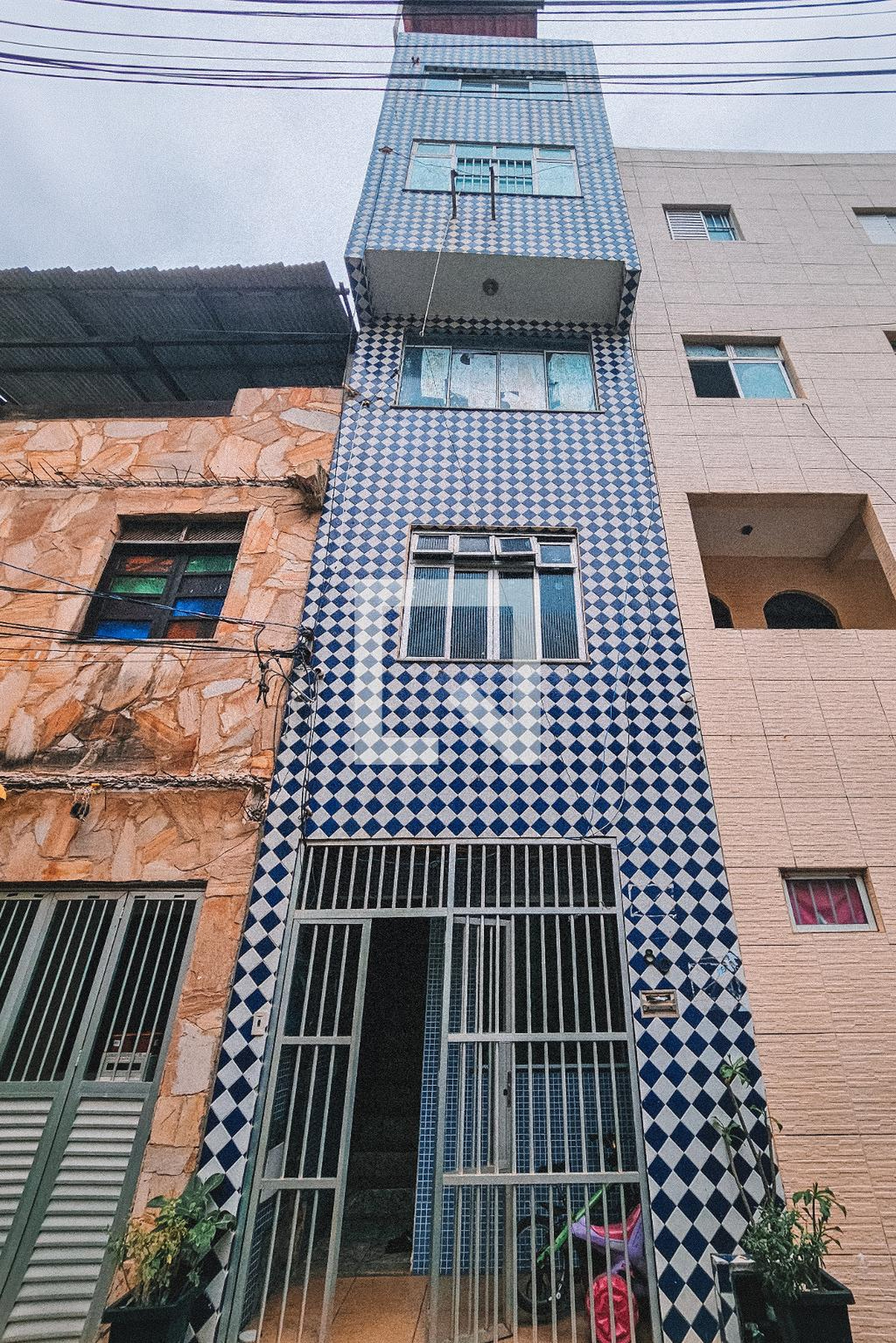 Fachada Condomínio em 2A Travessa do Nordeste, 80