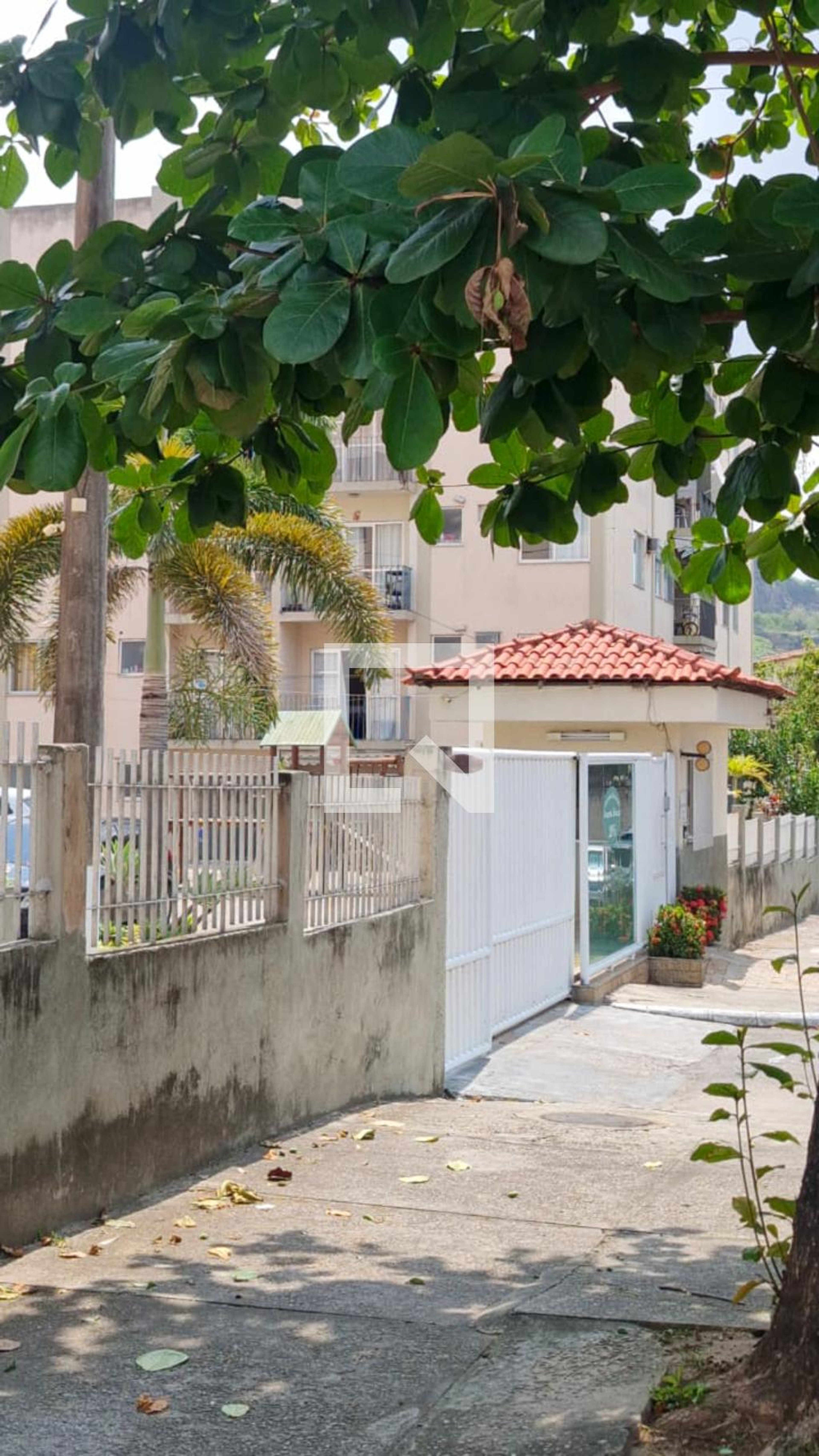 Fachada Condomínio Sargento Menezes