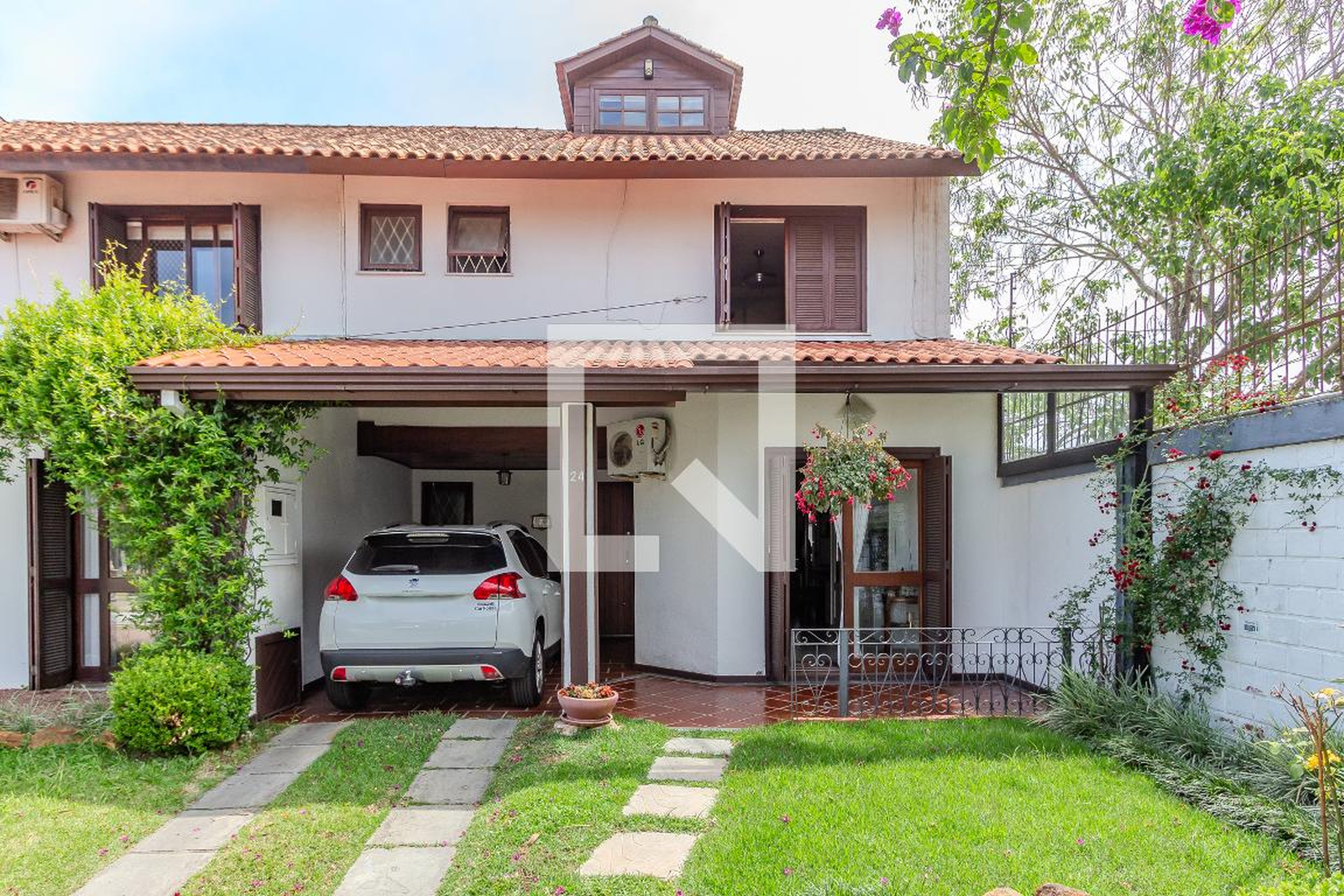 Fachada Condomínio Village Montparnasse