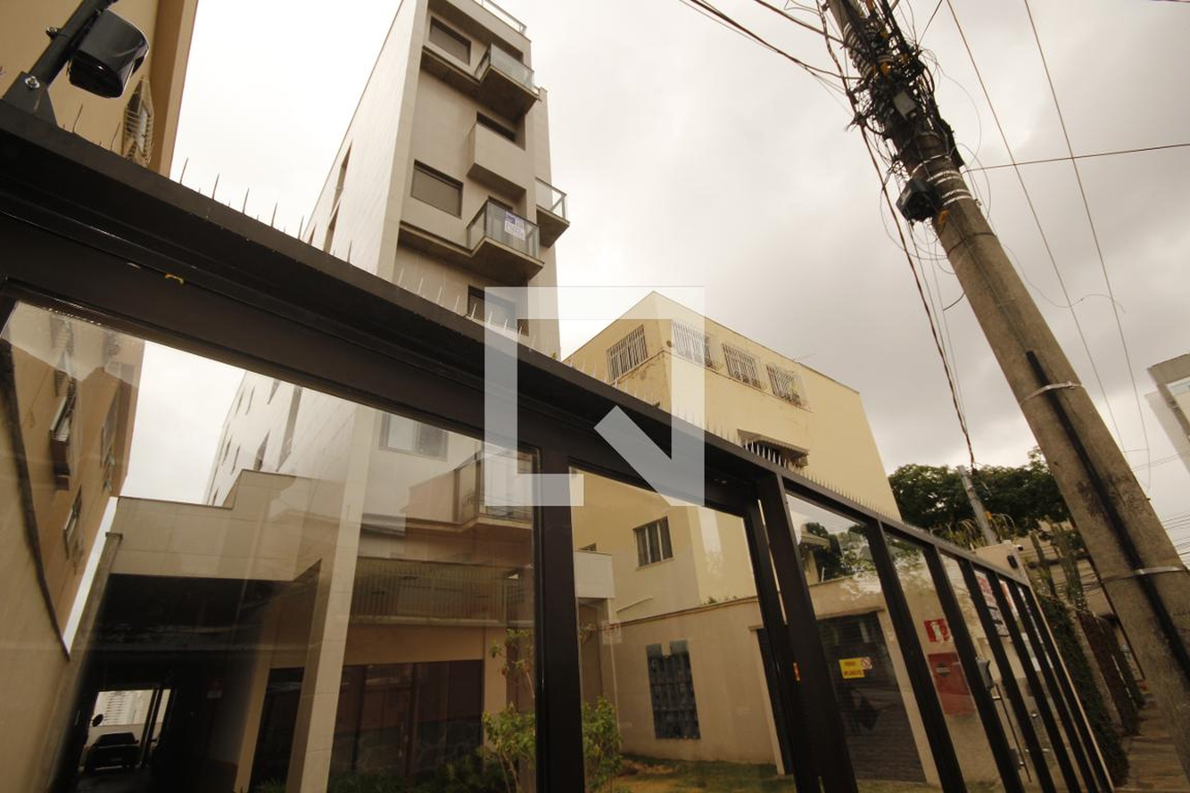 fachada Condomínio em Rua Armindo Chaves, 360